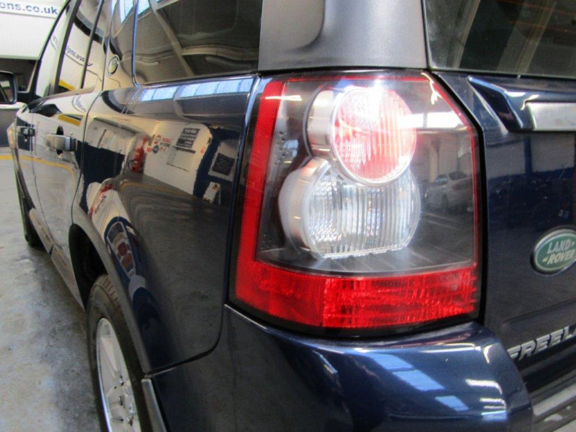 12 12 Land Rover Freelander GS SD4 - Image 6 of 26