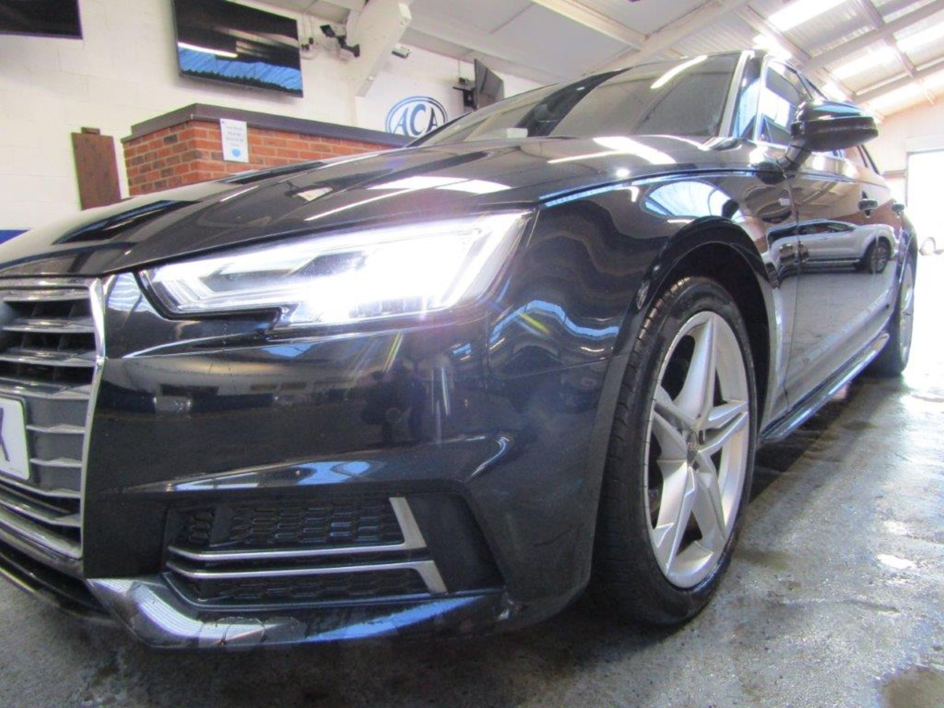 17 17 Audi A4 S Line TDi Ultra - Image 18 of 27