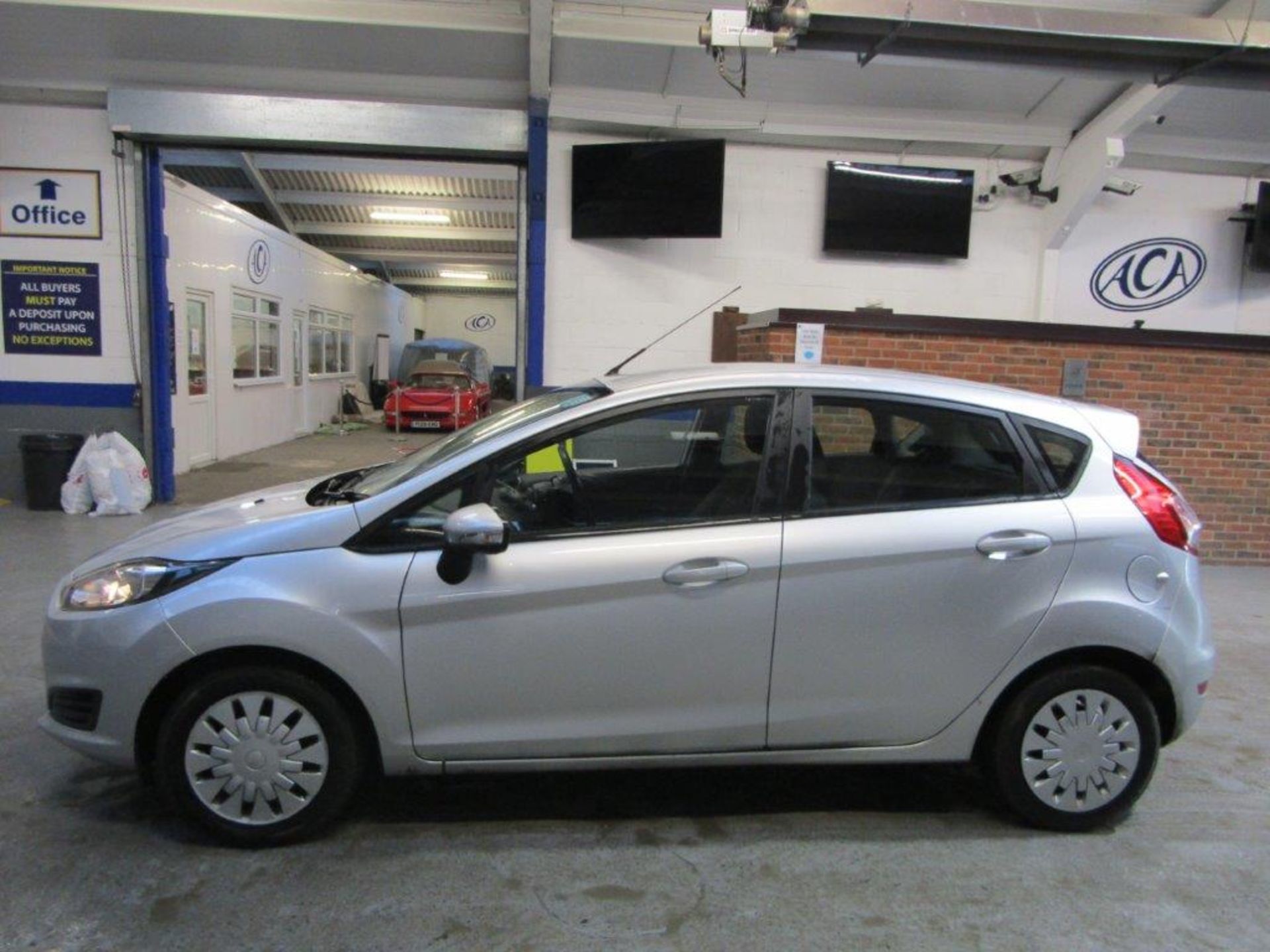 13 13 Ford Fiesta Style Eco TDCI - Image 2 of 22