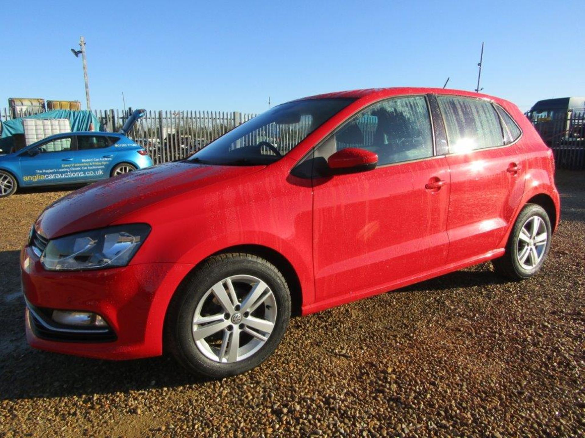 17 17 VW Polo Match Edition TSi