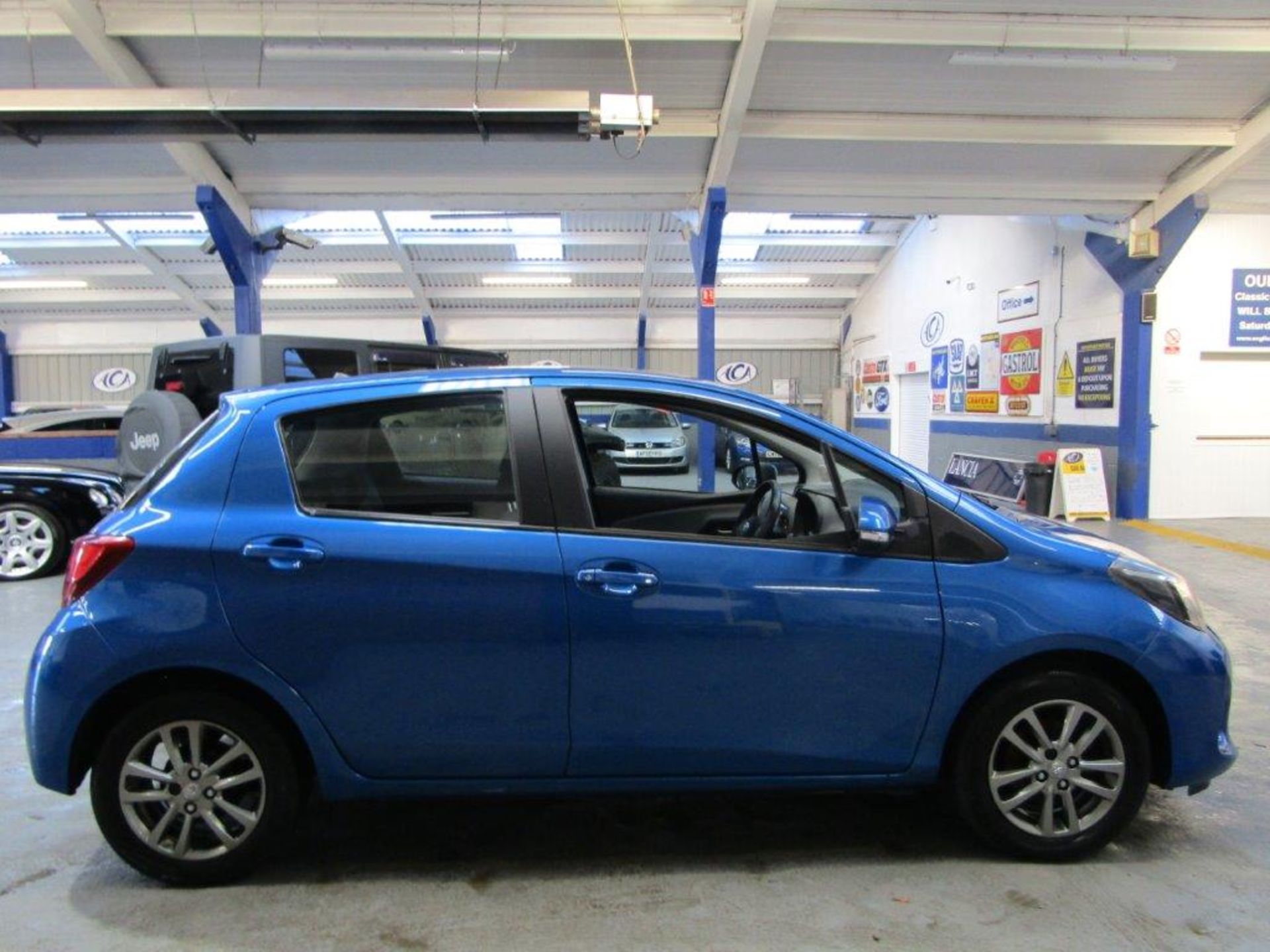 64 14 Toyota Yaris Icon VVT-I - Image 6 of 24