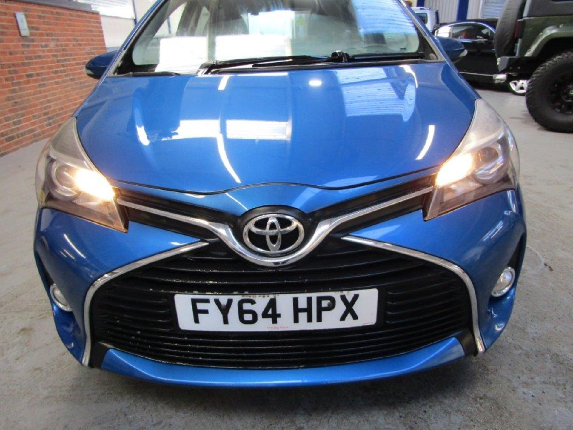 64 14 Toyota Yaris Icon VVT-I - Image 2 of 24