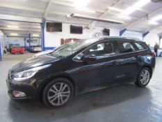 64 14 Kia Ceed 2 CRDI Auto