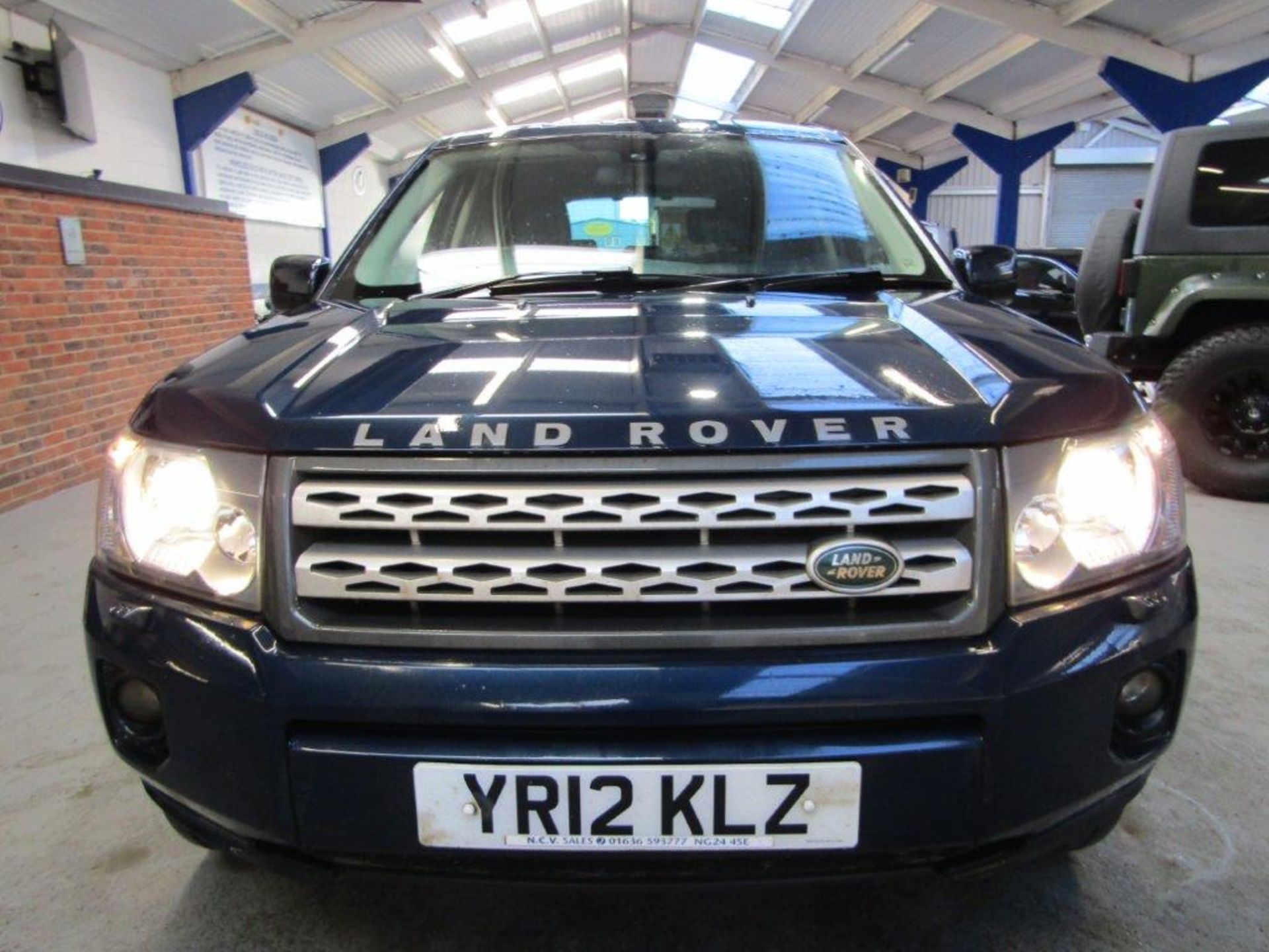 12 12 Land Rover Freelander GS SD4 - Image 2 of 26