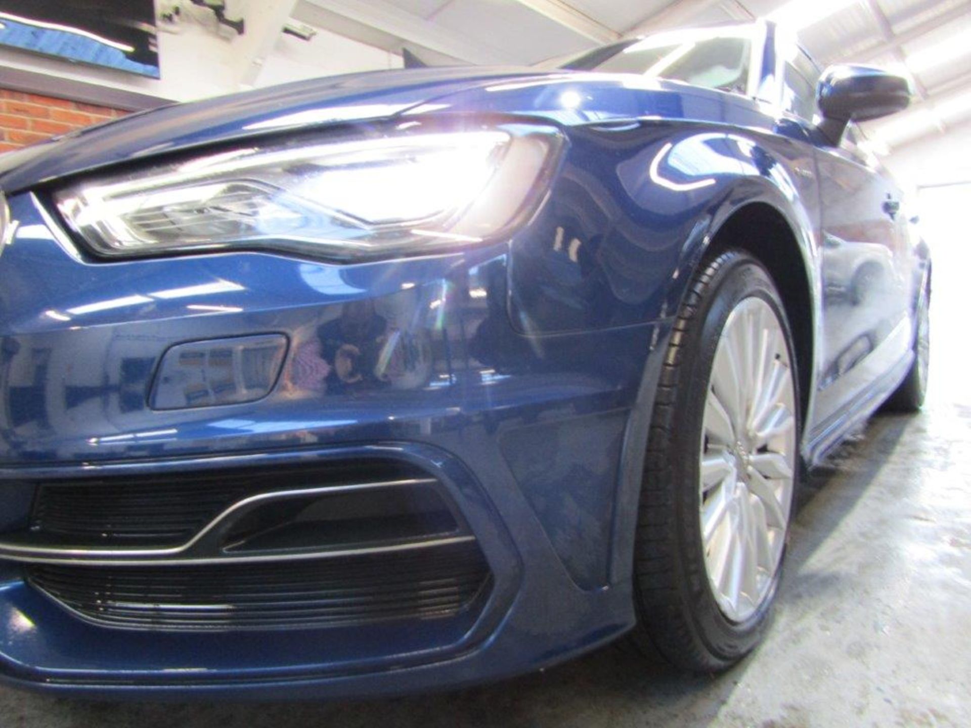 65 15 Audi A3 E-Tron - Image 6 of 29