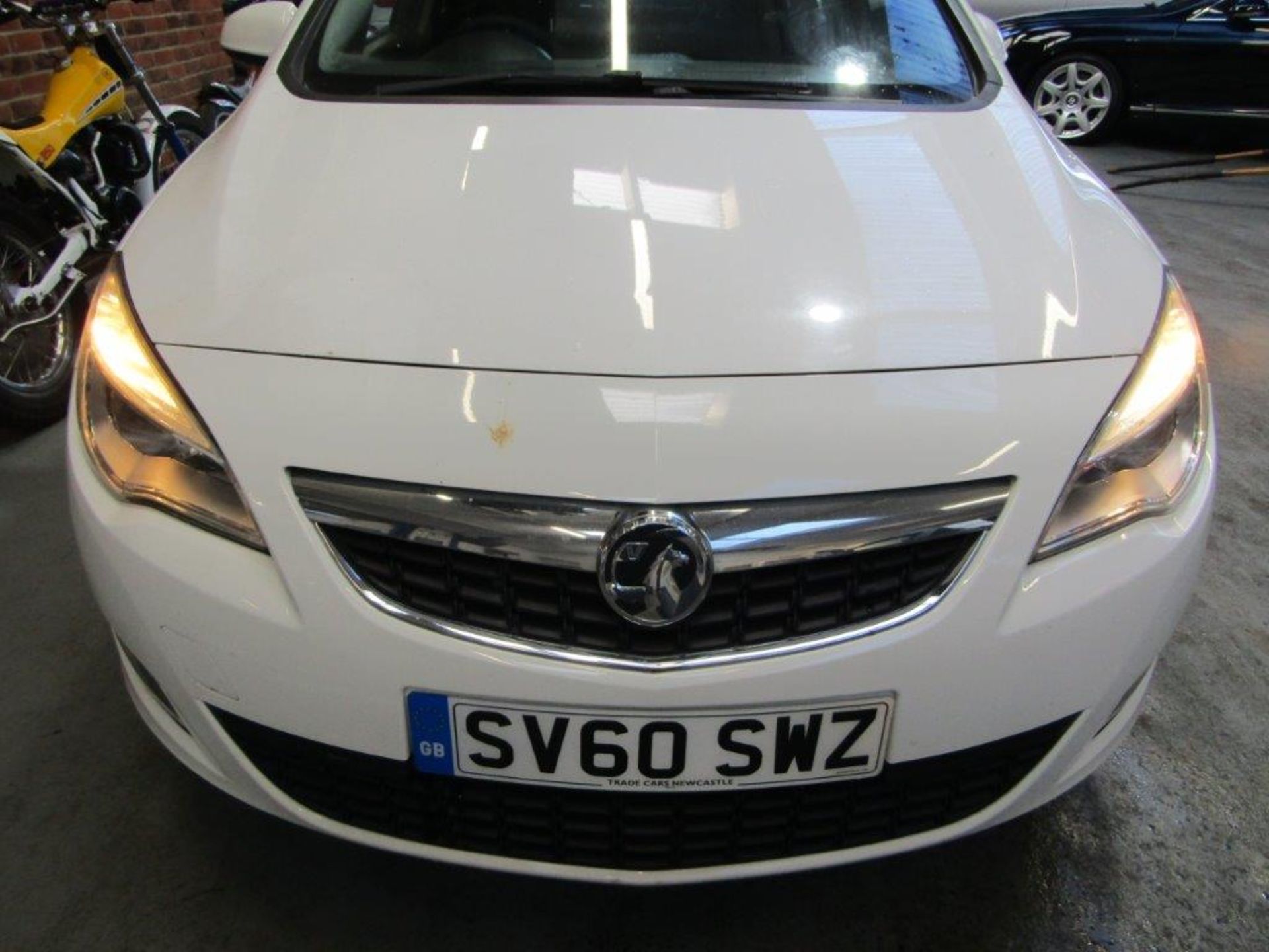60 10 Vauxhall Astra Exclusiv 98 - Image 5 of 20