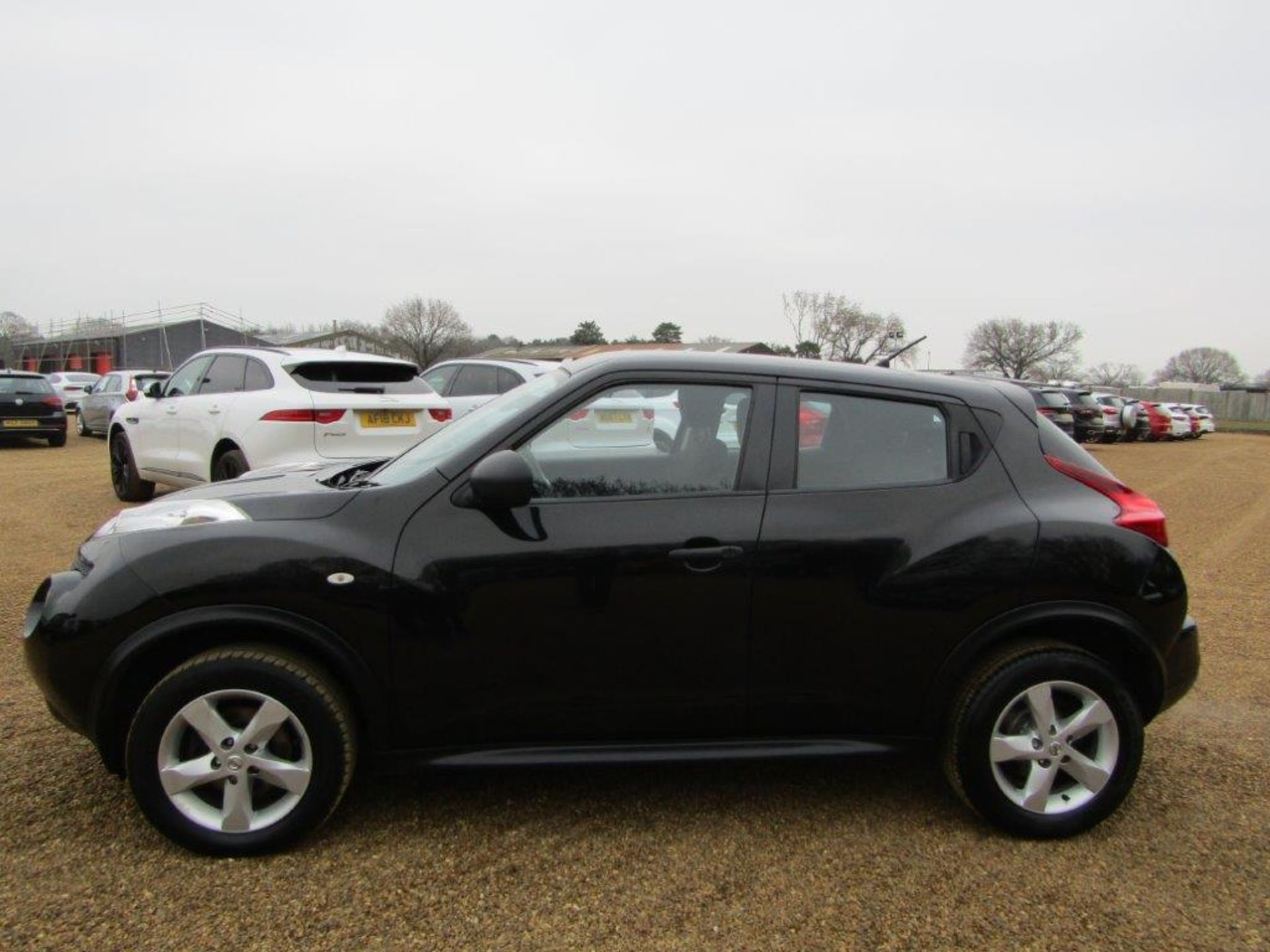 61 11 Nissan Juke Visia DCI - Image 2 of 24