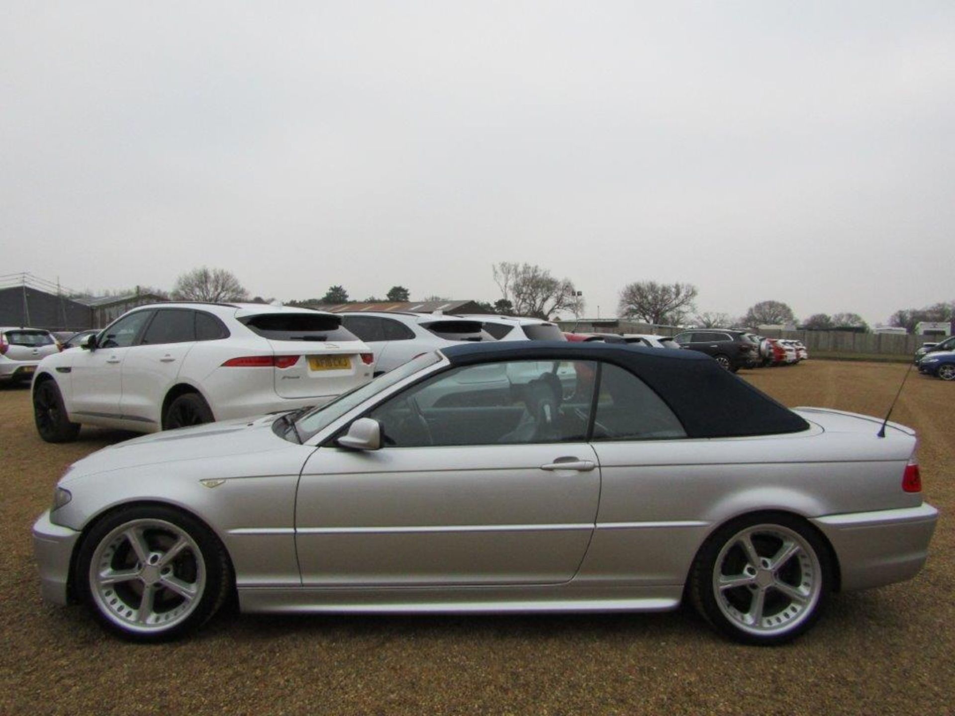 54 05 BMW 325Ci Sport - Image 3 of 36