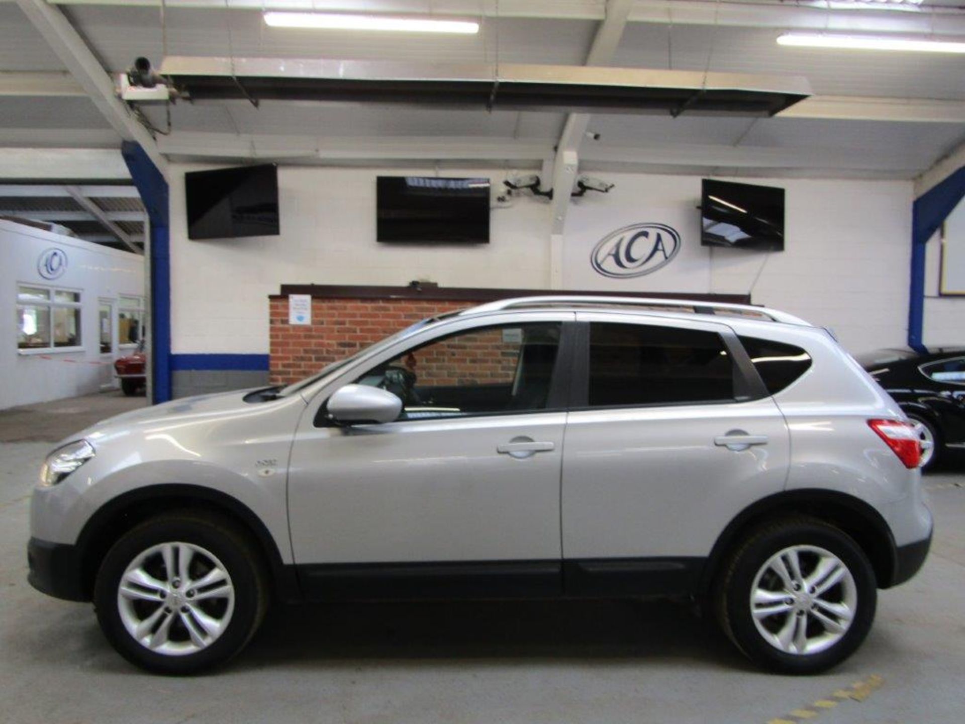 60 10 Nissan Qashqai N-Tec DCi - Image 2 of 23