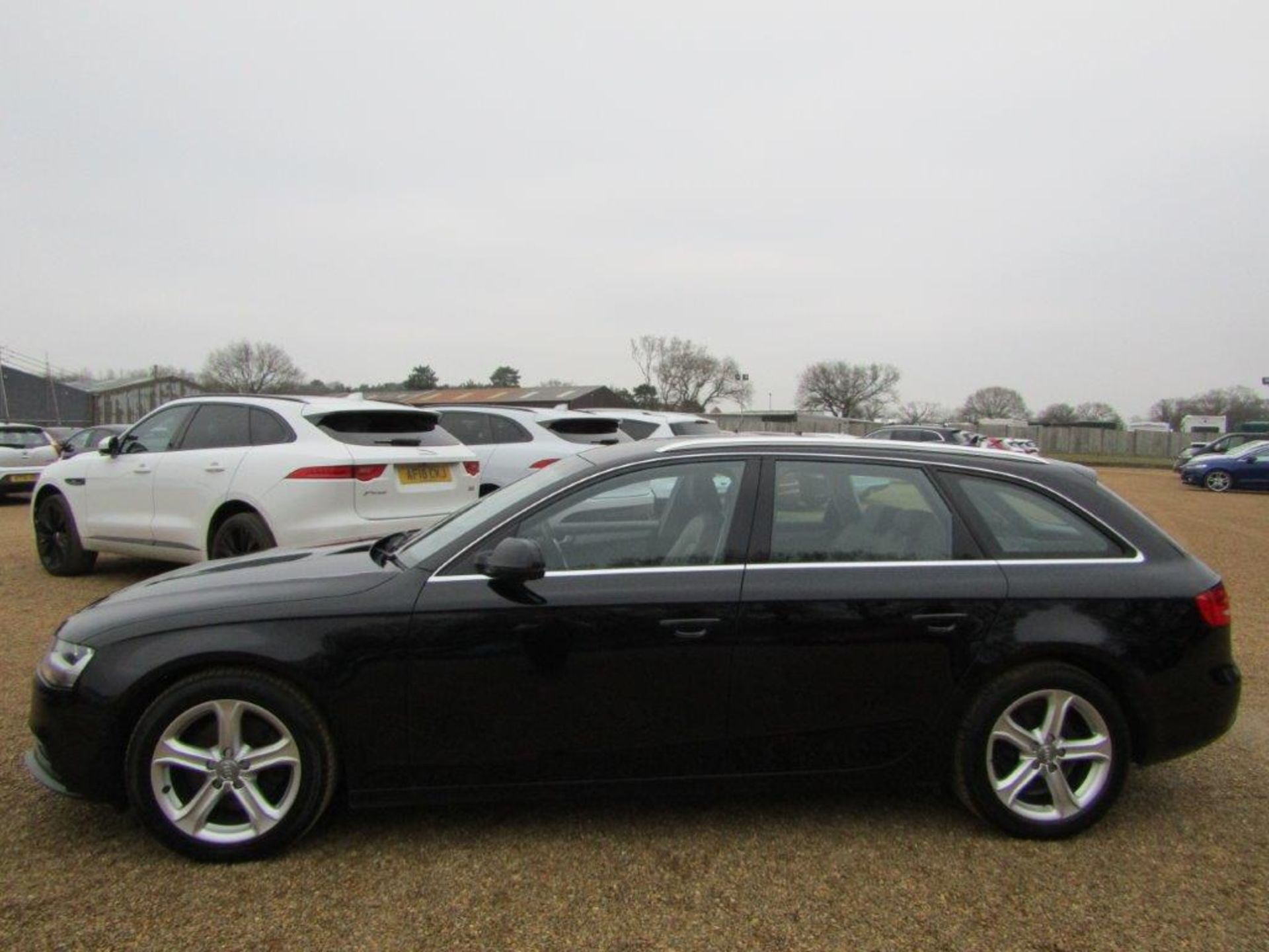 13 13 Audi A4 Technik TDi - Image 2 of 25