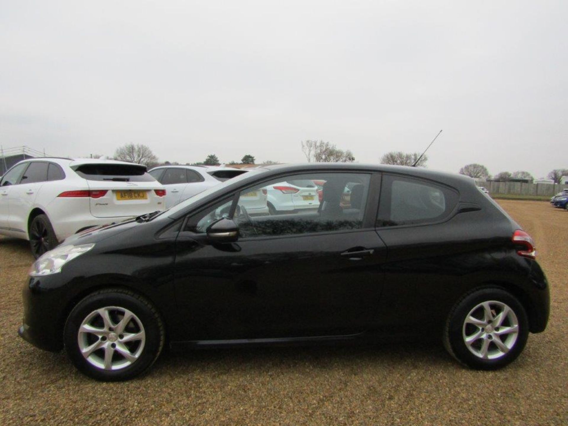 63 13 Peugeot 208 Active - Image 2 of 23