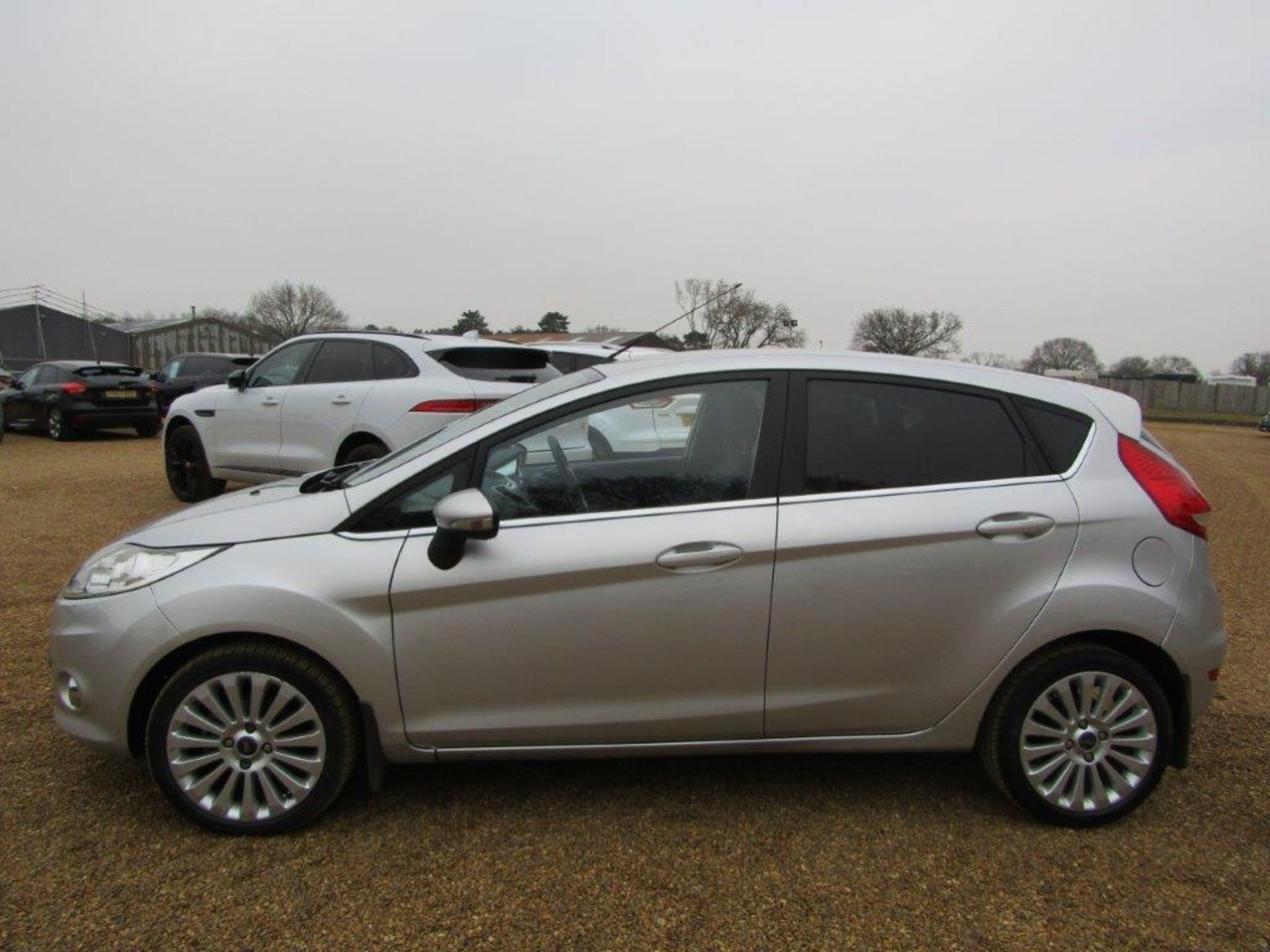 09 09 Ford Fiesta Titanium TDCi - Image 2 of 20