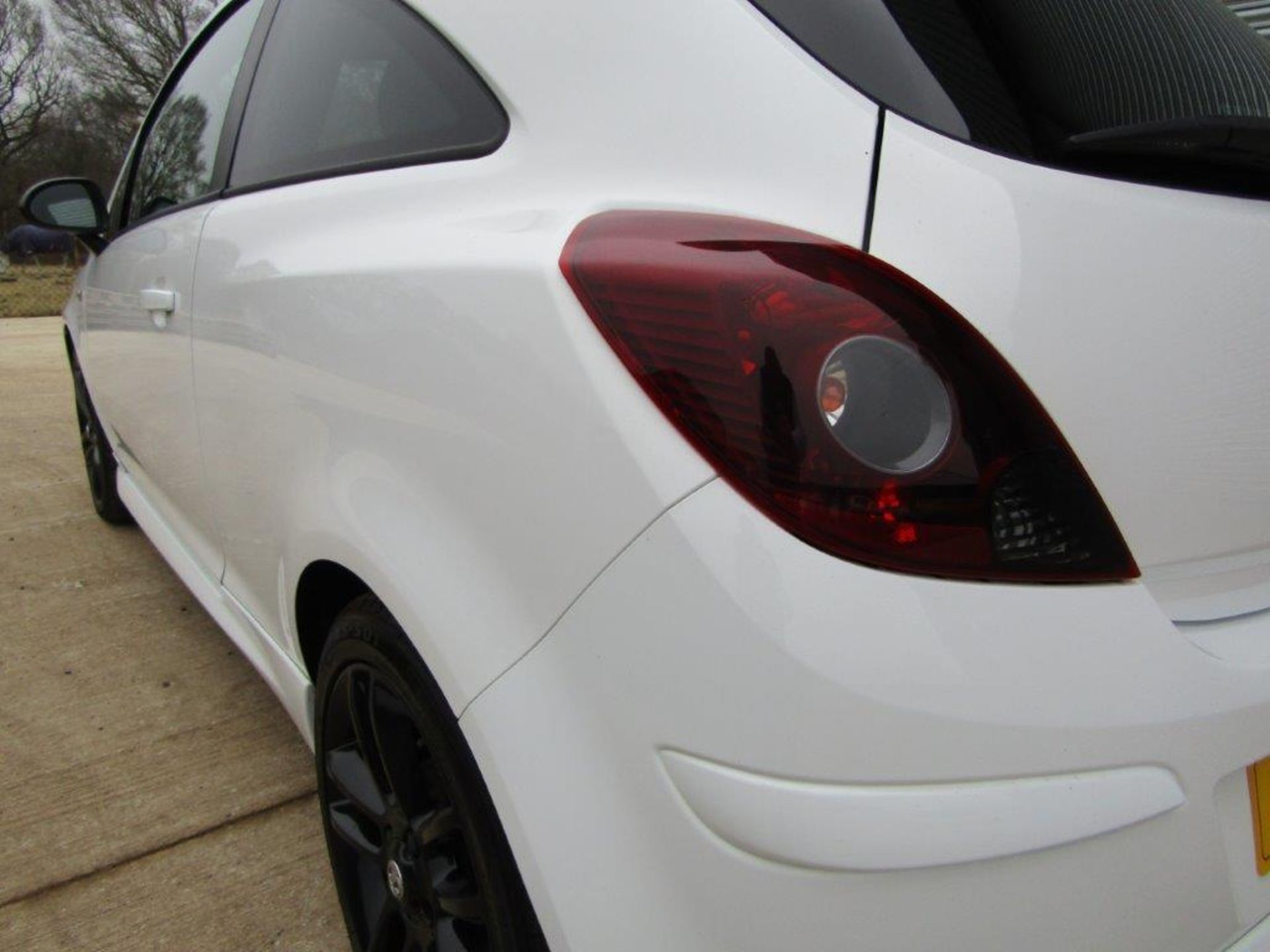 13 13 Vauxhall Corsa Limited Edition - Image 17 of 19