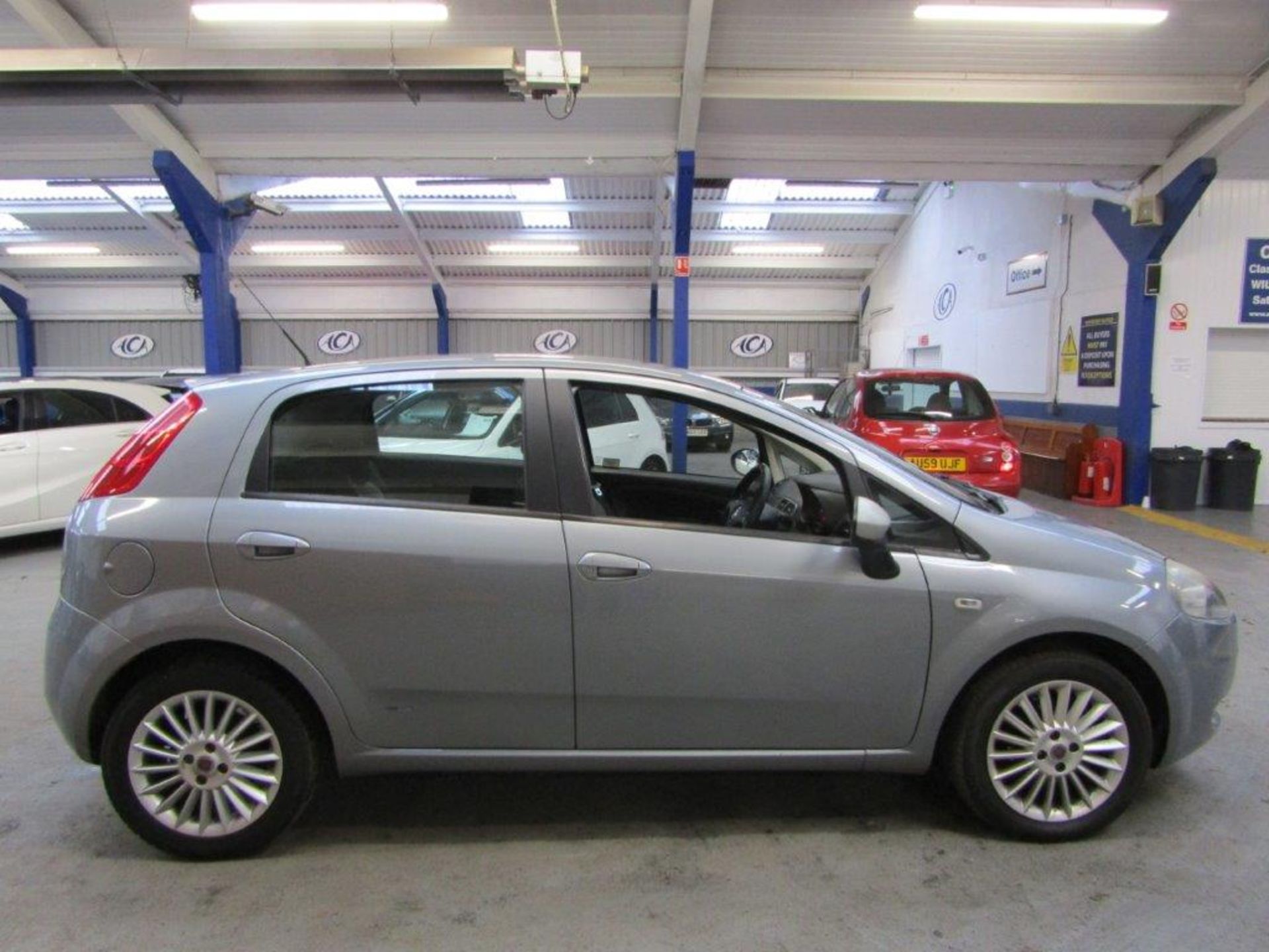 09 09 Fiat Grande Punto GP - Image 21 of 21