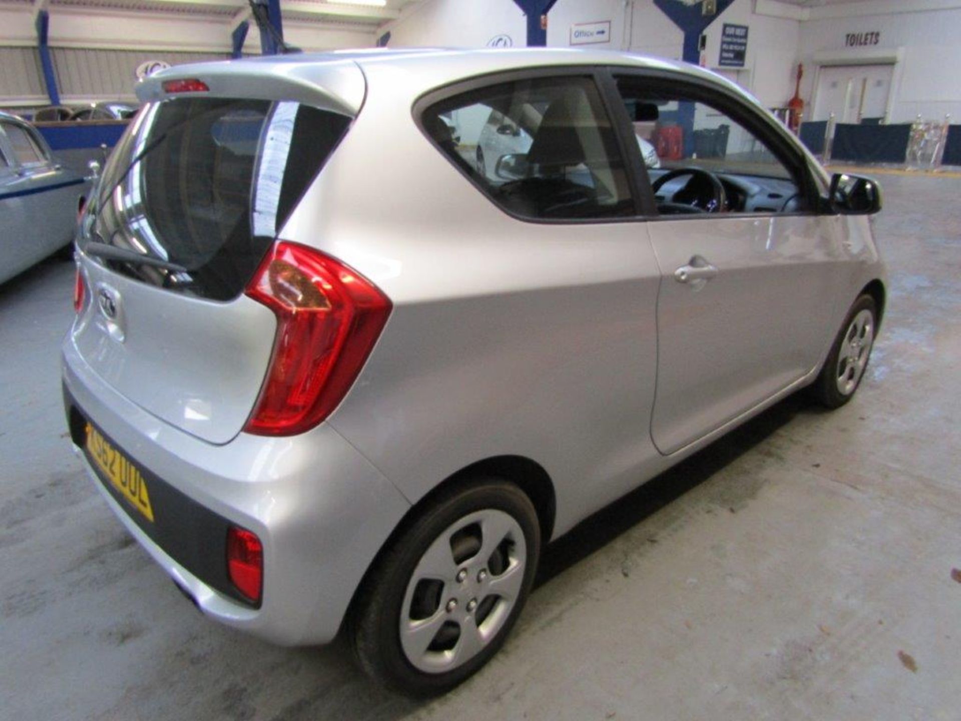 62 13 Kia Picanto 1 - Image 14 of 25