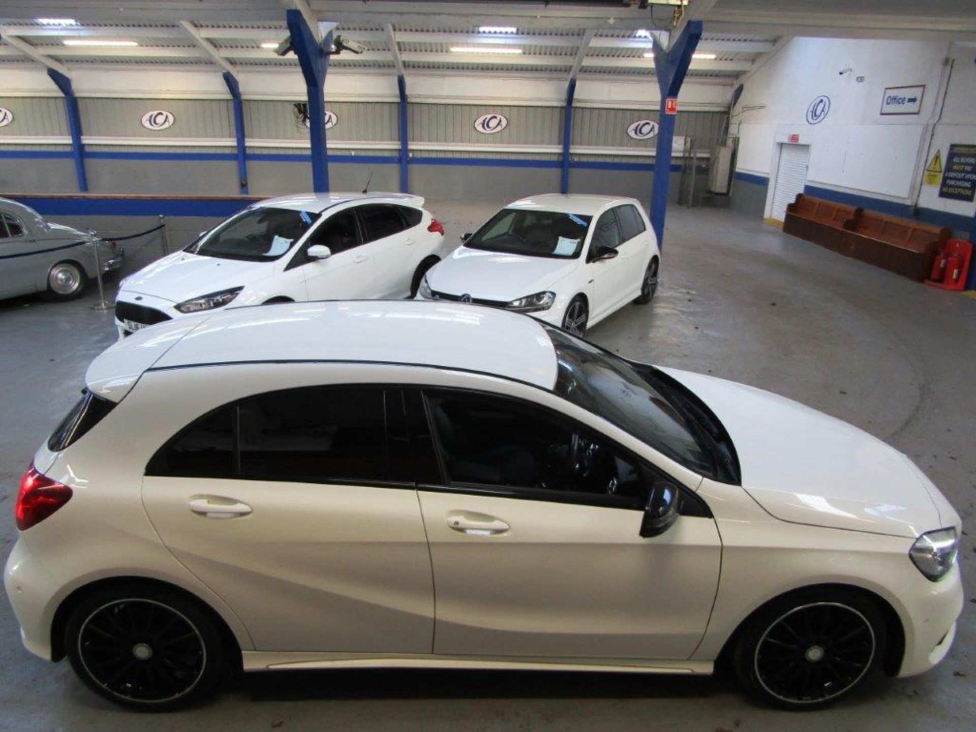 66 16 Merc. A200 D AMG Line Premium - Image 14 of 29