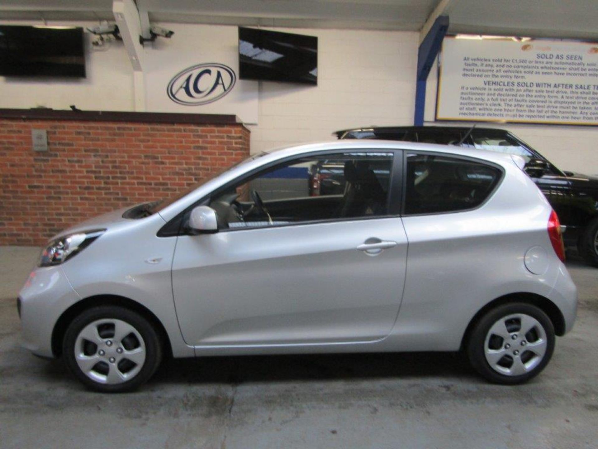 62 13 Kia Picanto 1 - Image 2 of 25