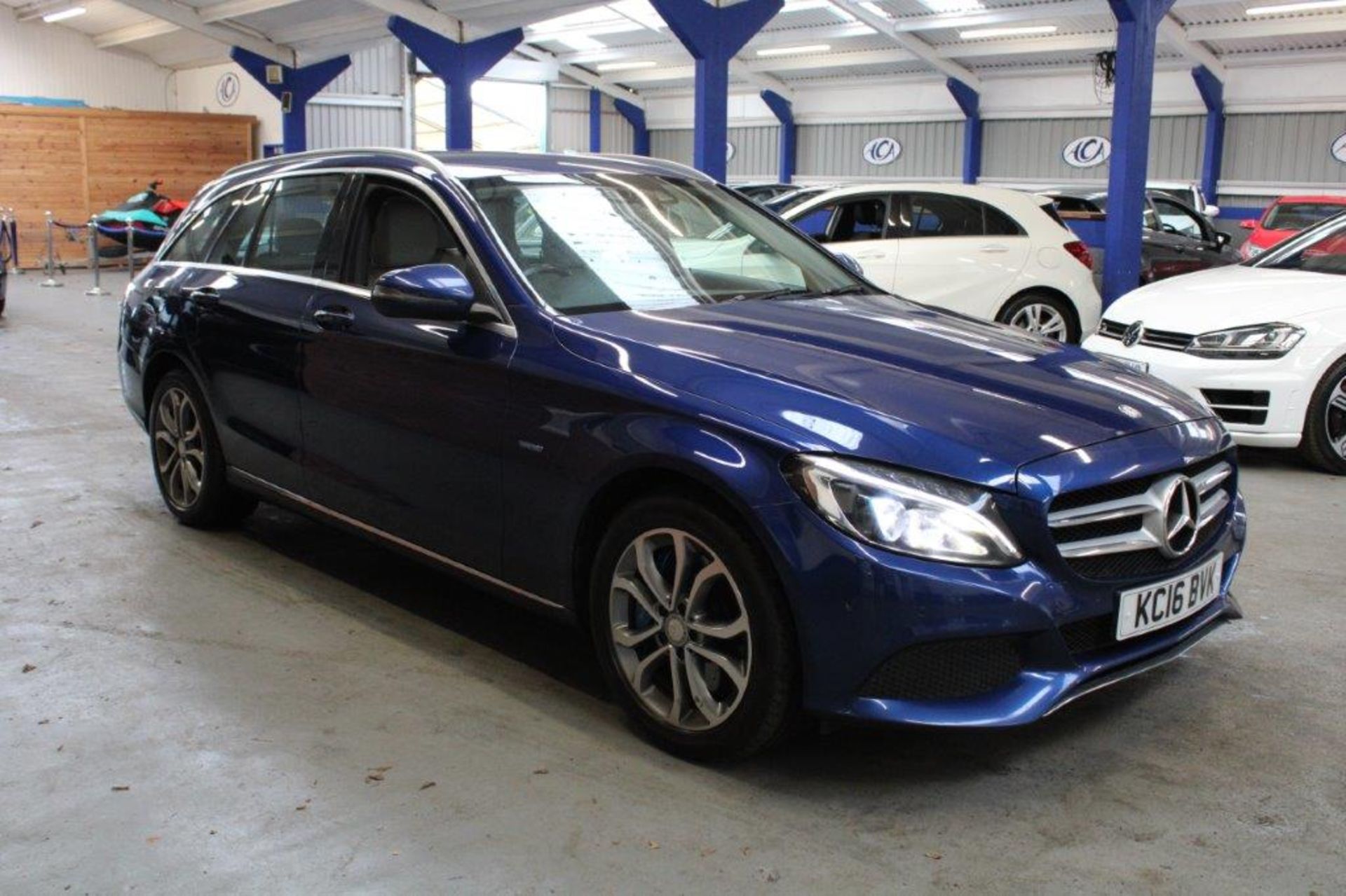 16 16 Mercedes C350 Sport E Auto - Image 26 of 26