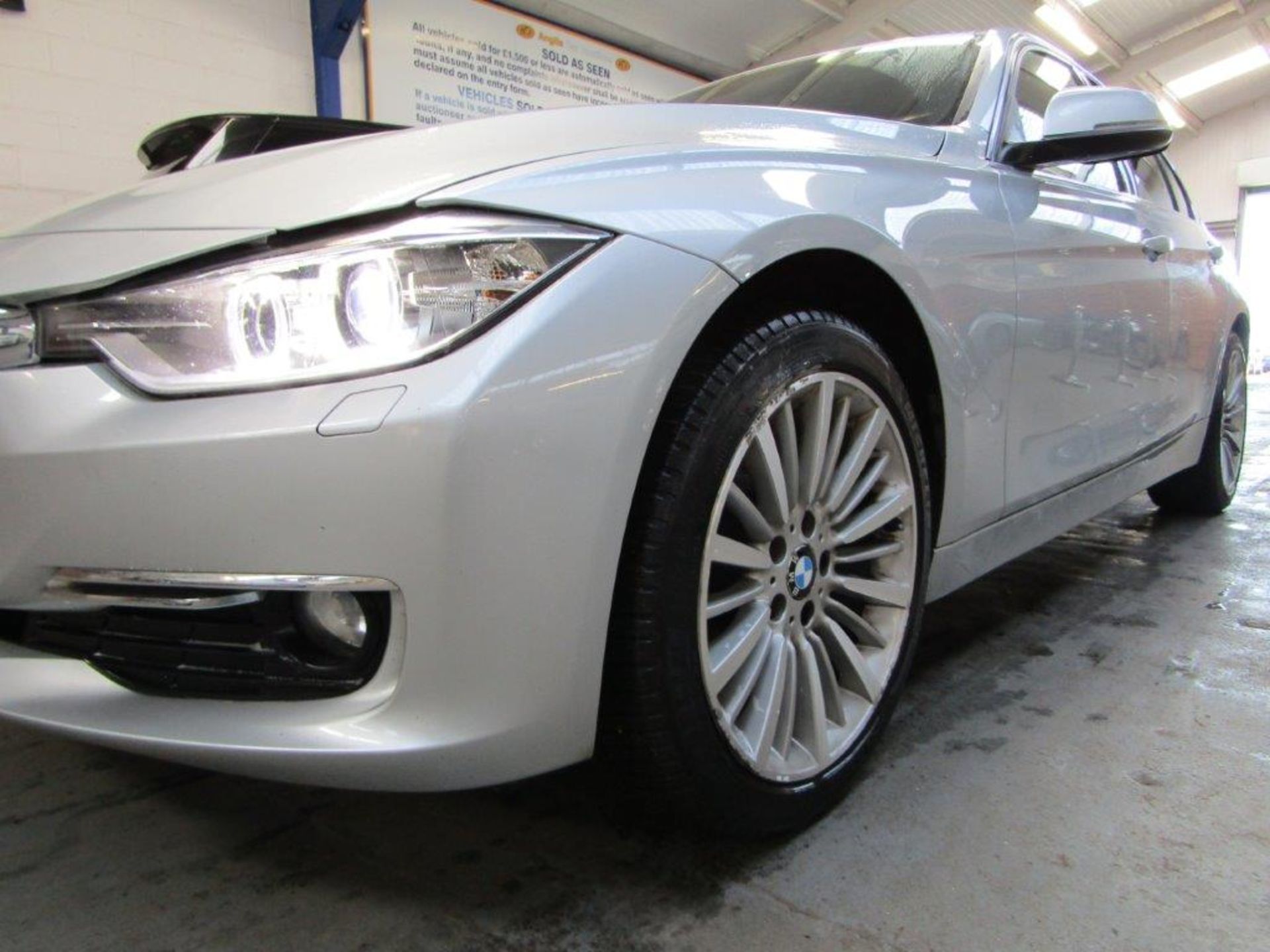 64 14 BMW 320d Luxury Auto - Image 10 of 25