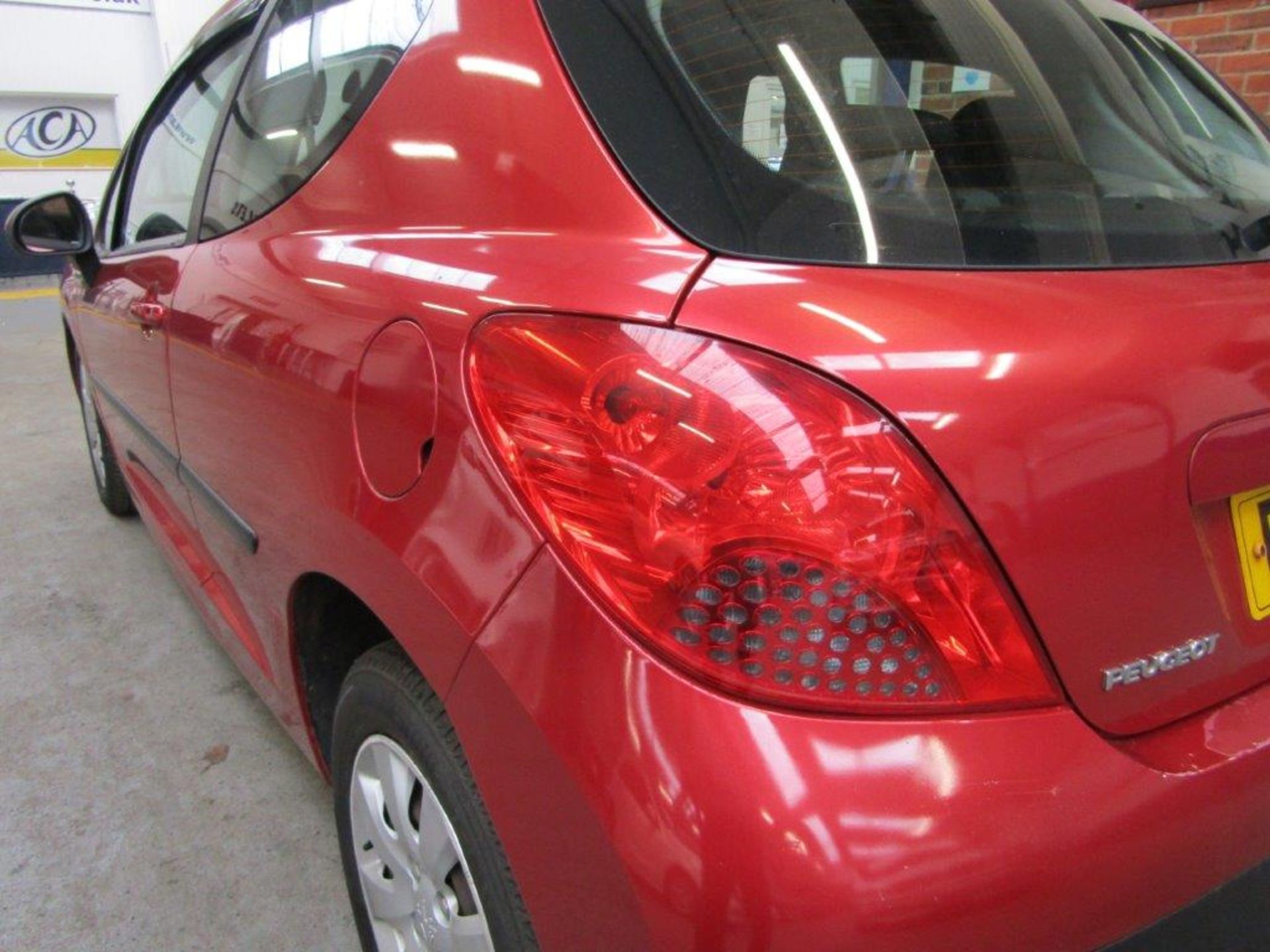 08 08 Peugeot 207 S - Image 22 of 24
