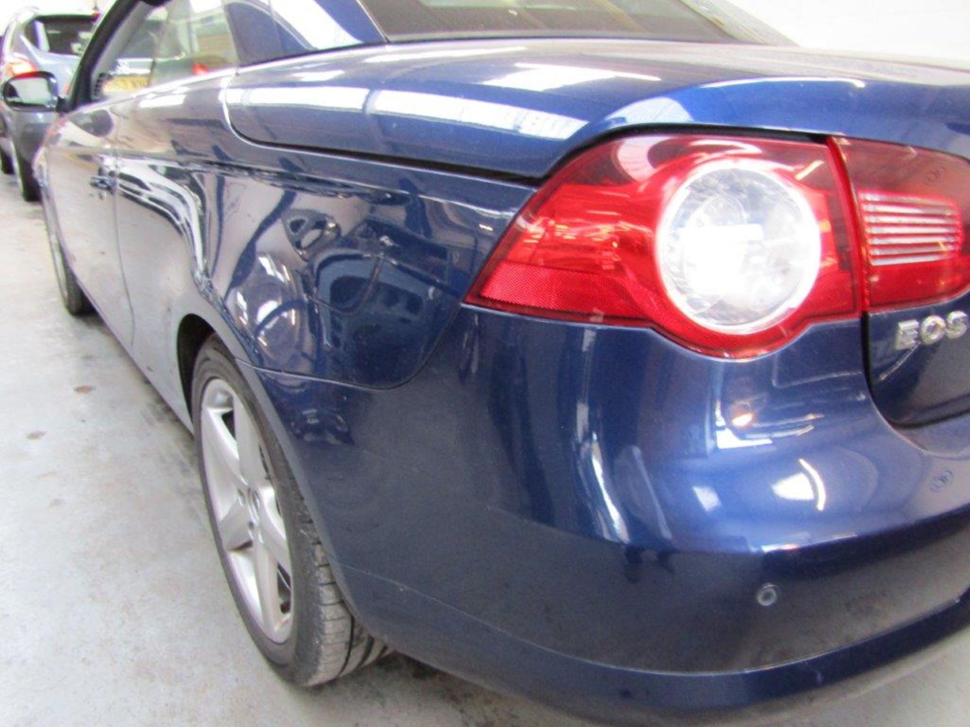 56 06 VW Eos FSI - Image 5 of 21