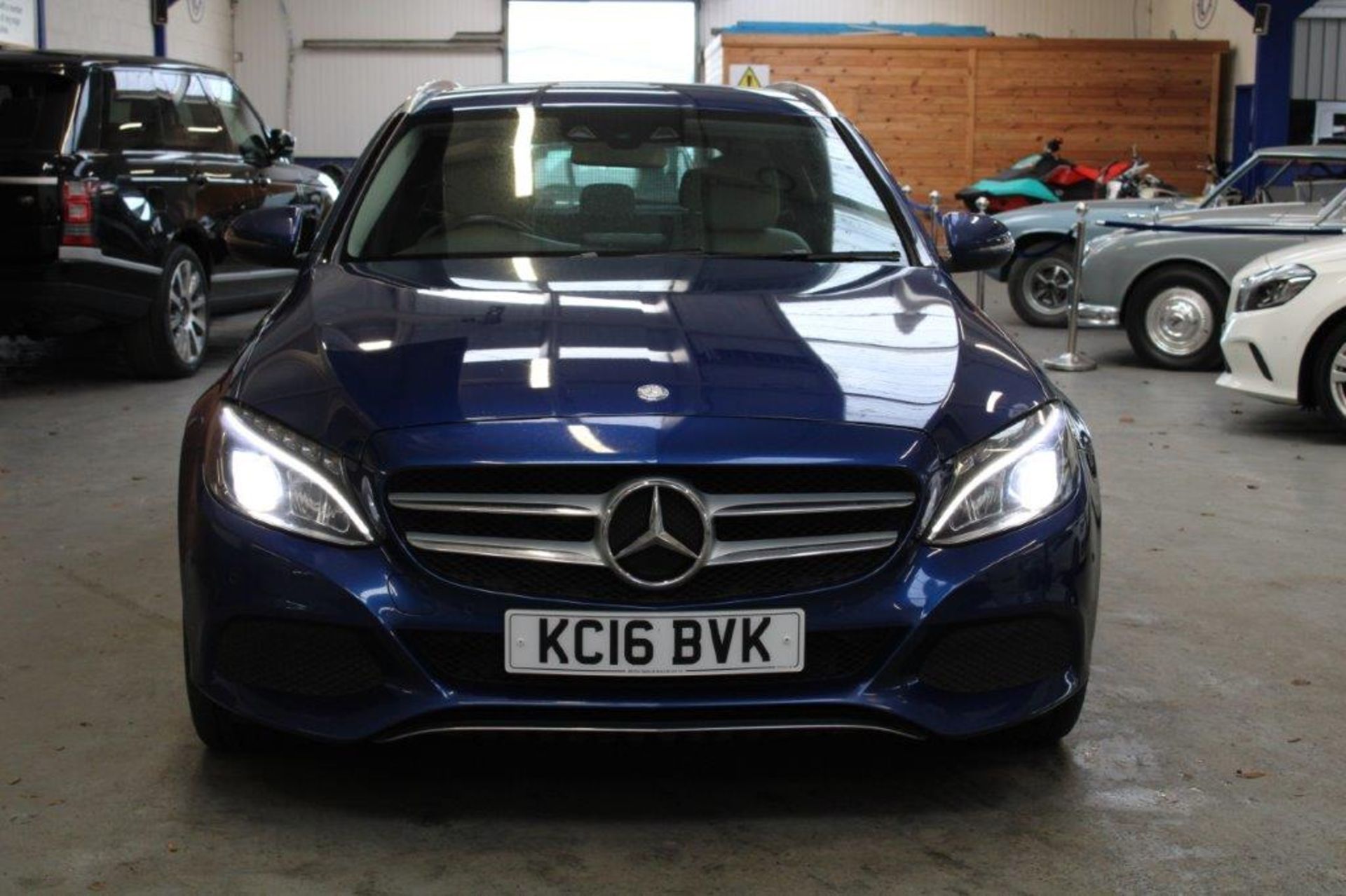 16 16 Mercedes C350 Sport E Auto - Image 5 of 26