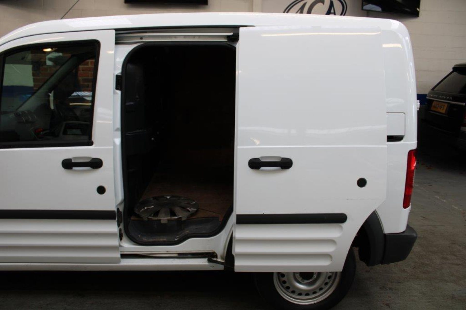 62 12 Ford Transit Connect 90 T220 - Image 14 of 22