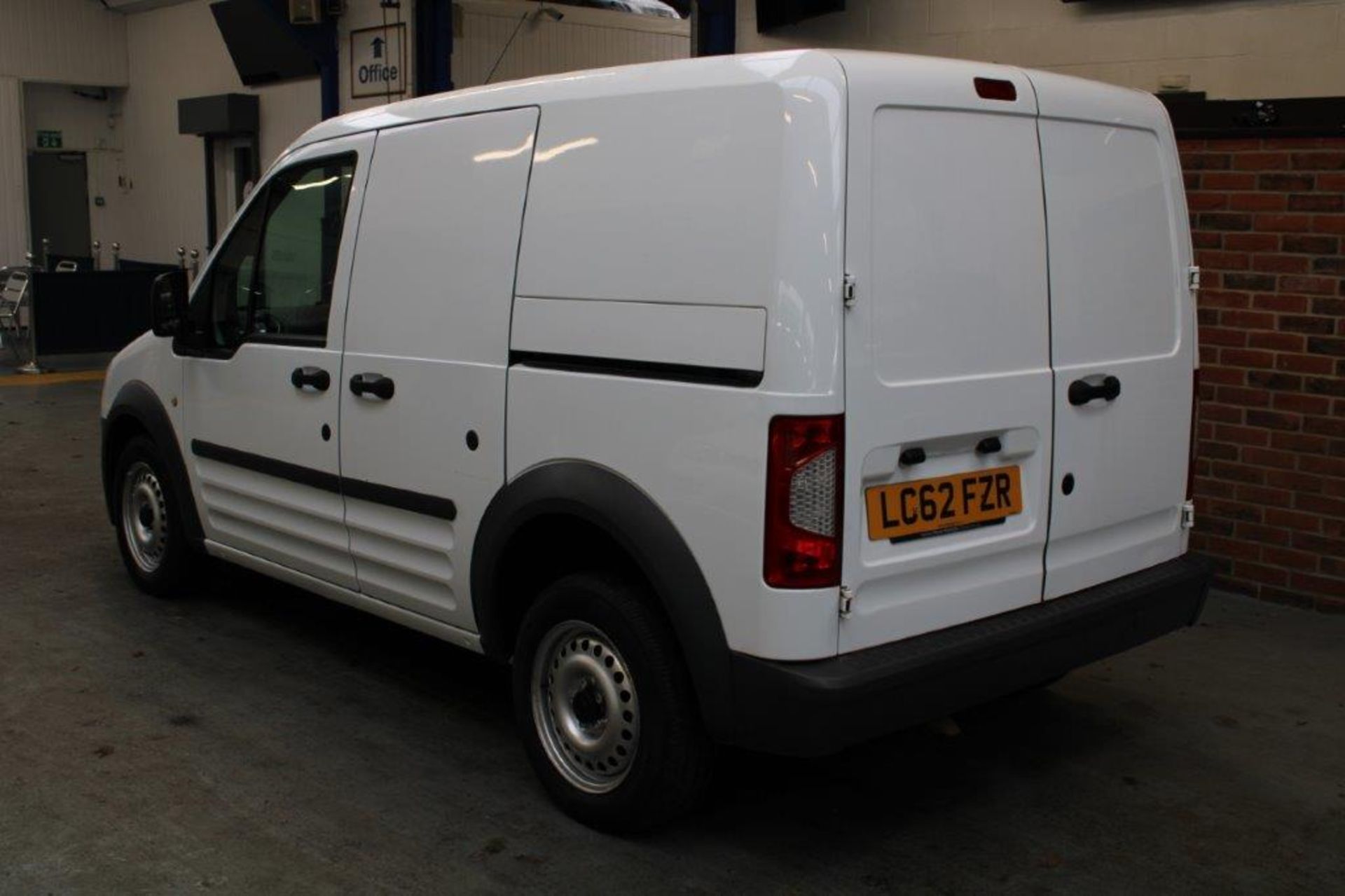 62 12 Ford Transit Connect 90 T220 - Image 5 of 22