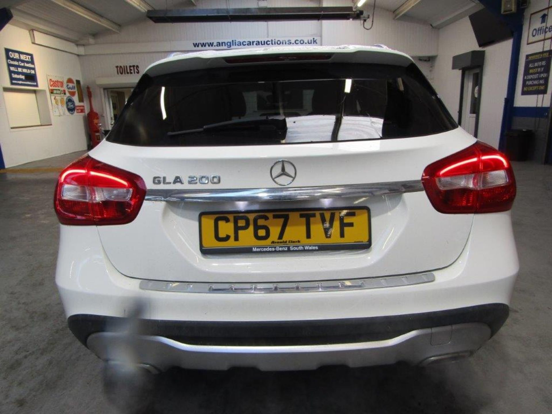 67 17 Merc. GLA200 Sport Auto - Image 4 of 39