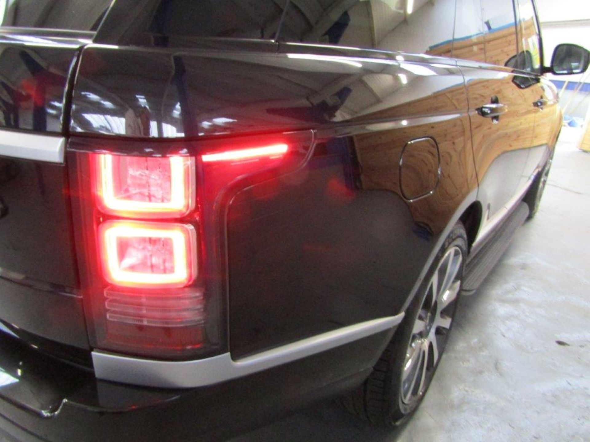 13 13 Range Rover Vogue SDV8 Auto - Image 9 of 25