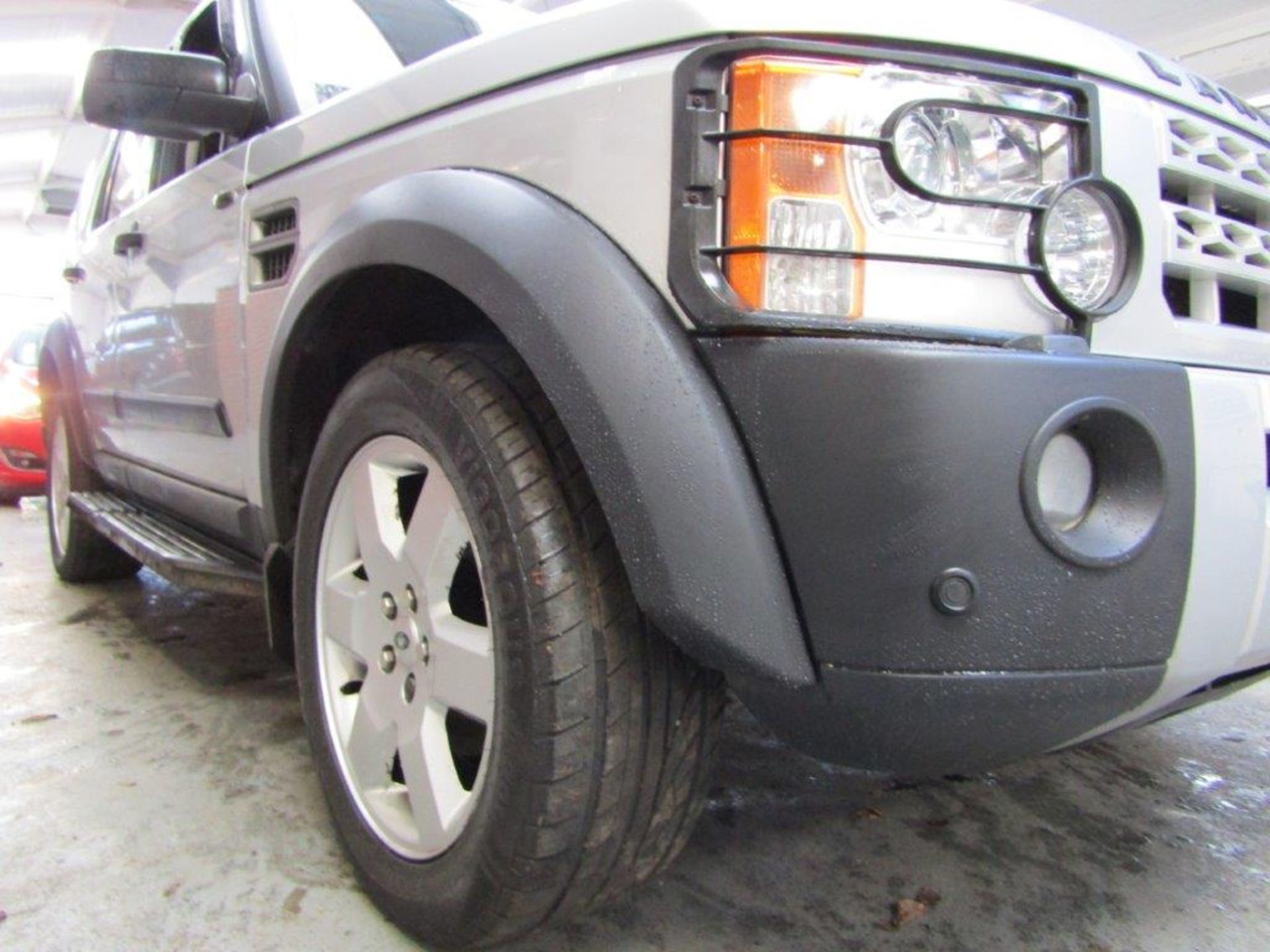 05 05 Land Rover Discovery 3 TDV6 A - Image 9 of 30