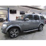 15 15 Land Rover Discovery HSE SDV6