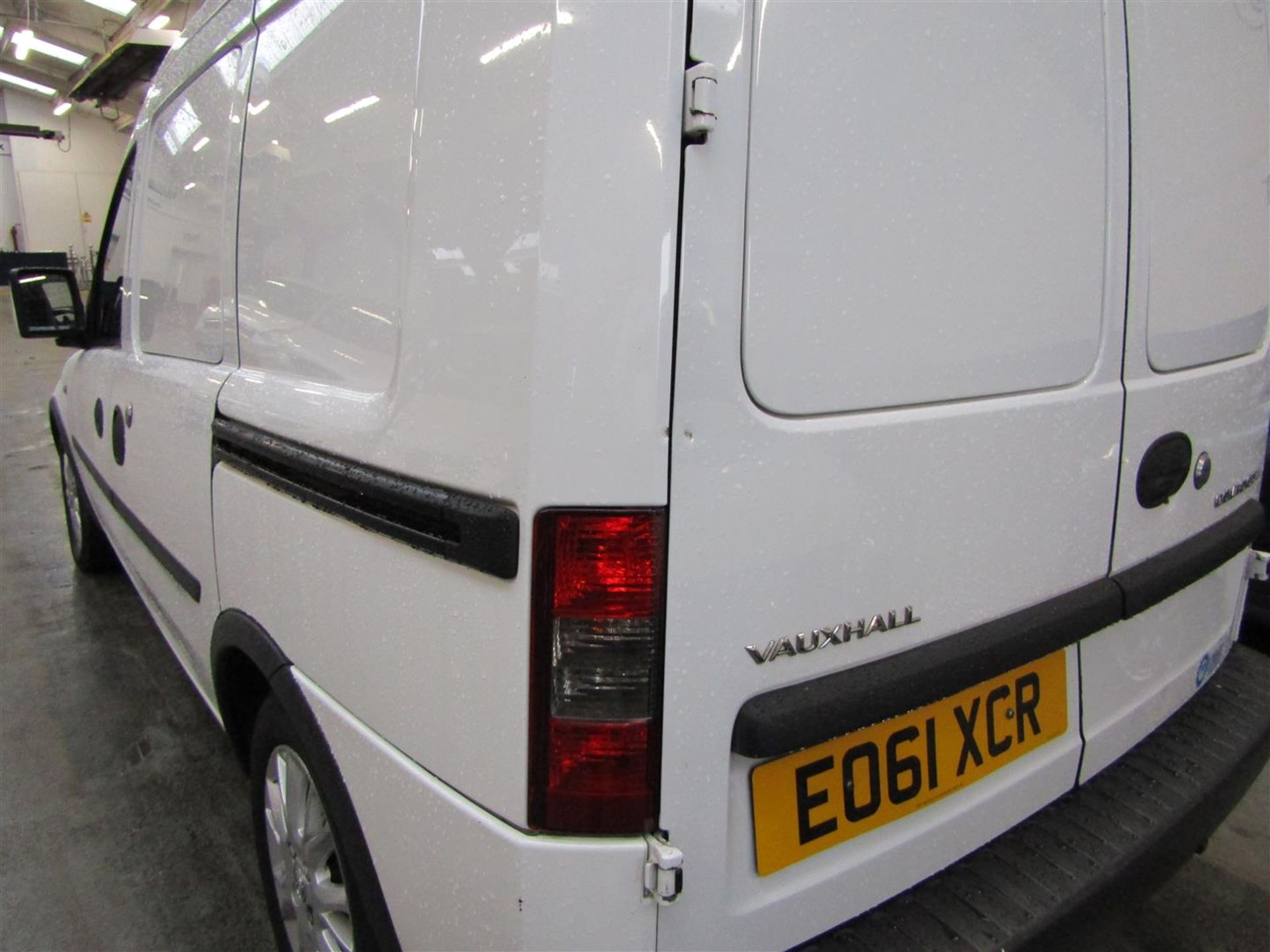 61 11 Vauxhall Combo 1700 SE Eco - Image 4 of 17