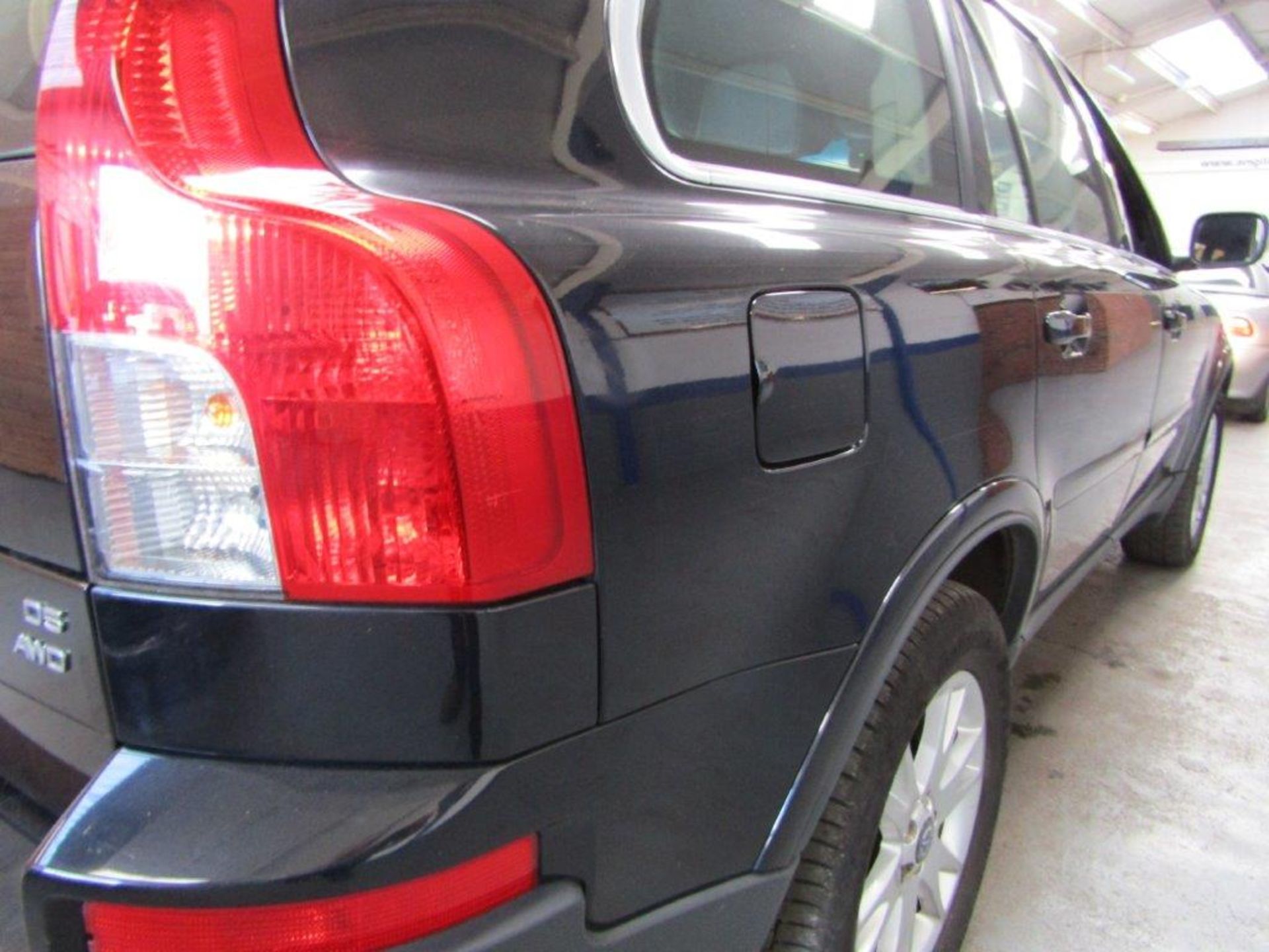 58 09 Volvo XC90 - Image 11 of 26