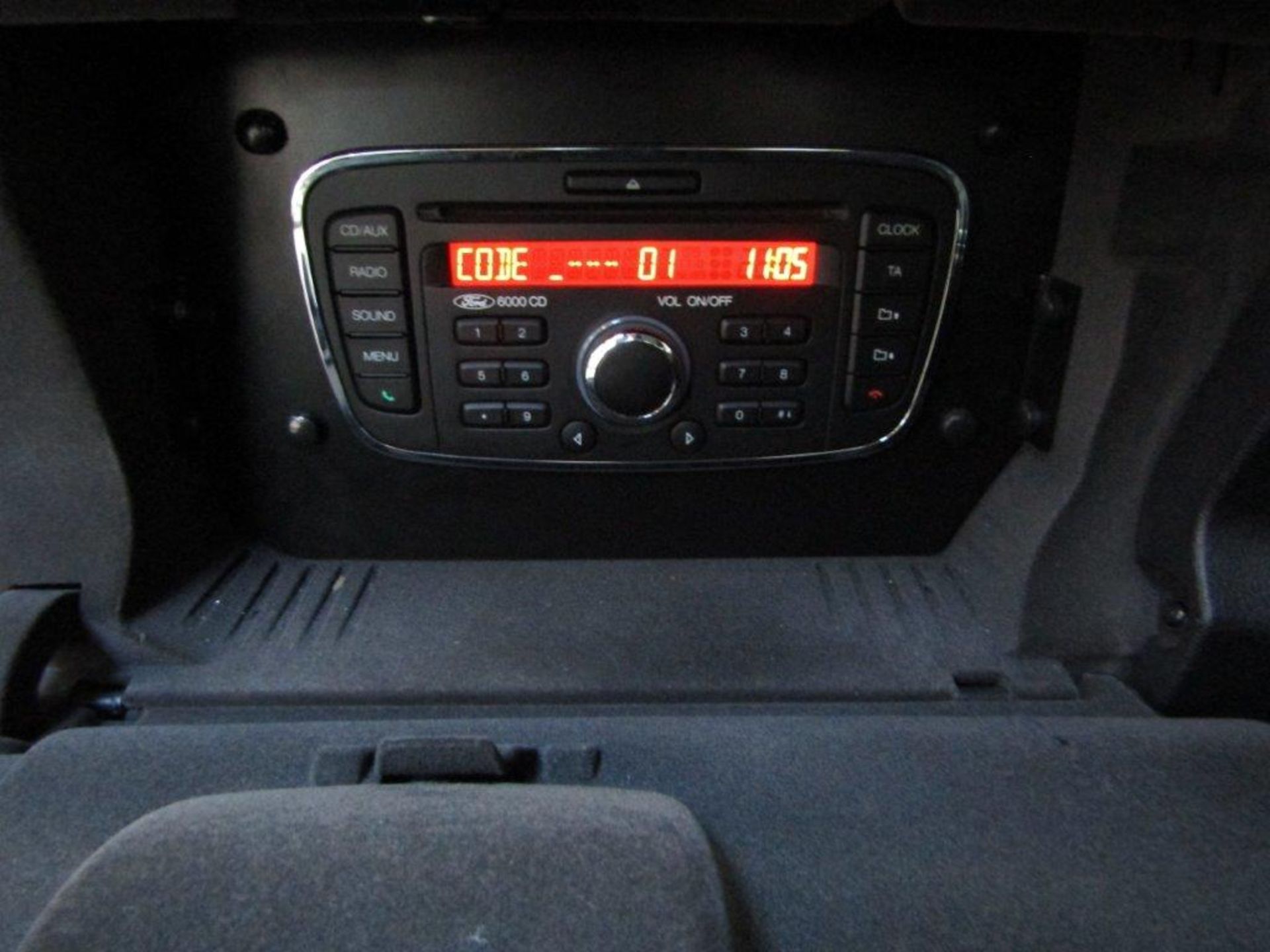 62 12 Ford Galaxy Zetec TDCI Auto - Image 20 of 25