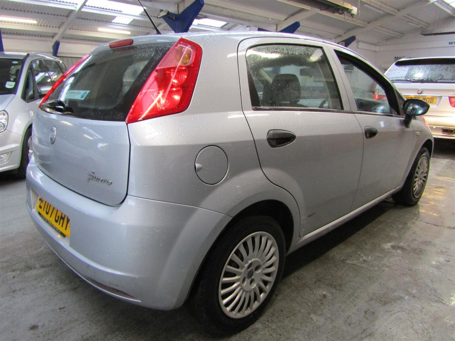 07 07 Fiat Punto Active - Image 24 of 24