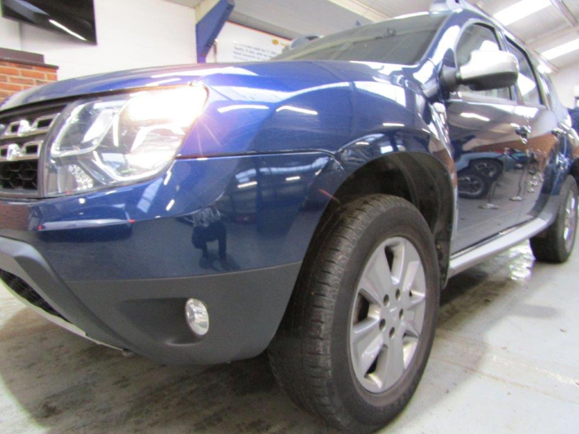 17 17 Dacia Duster Laureate TCE 4X2 - Image 10 of 22