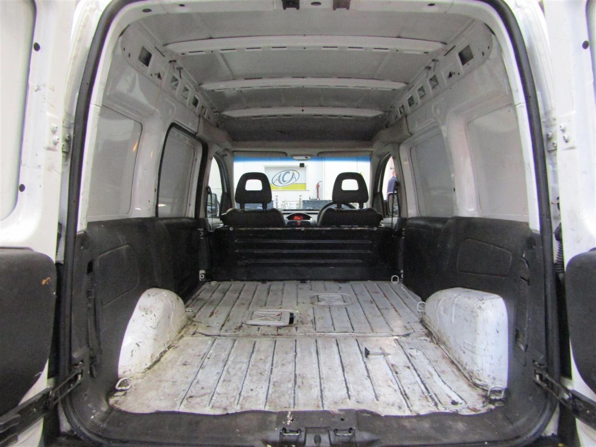 60 10 Vauxhall Combo 1700 CDTI - Image 13 of 26