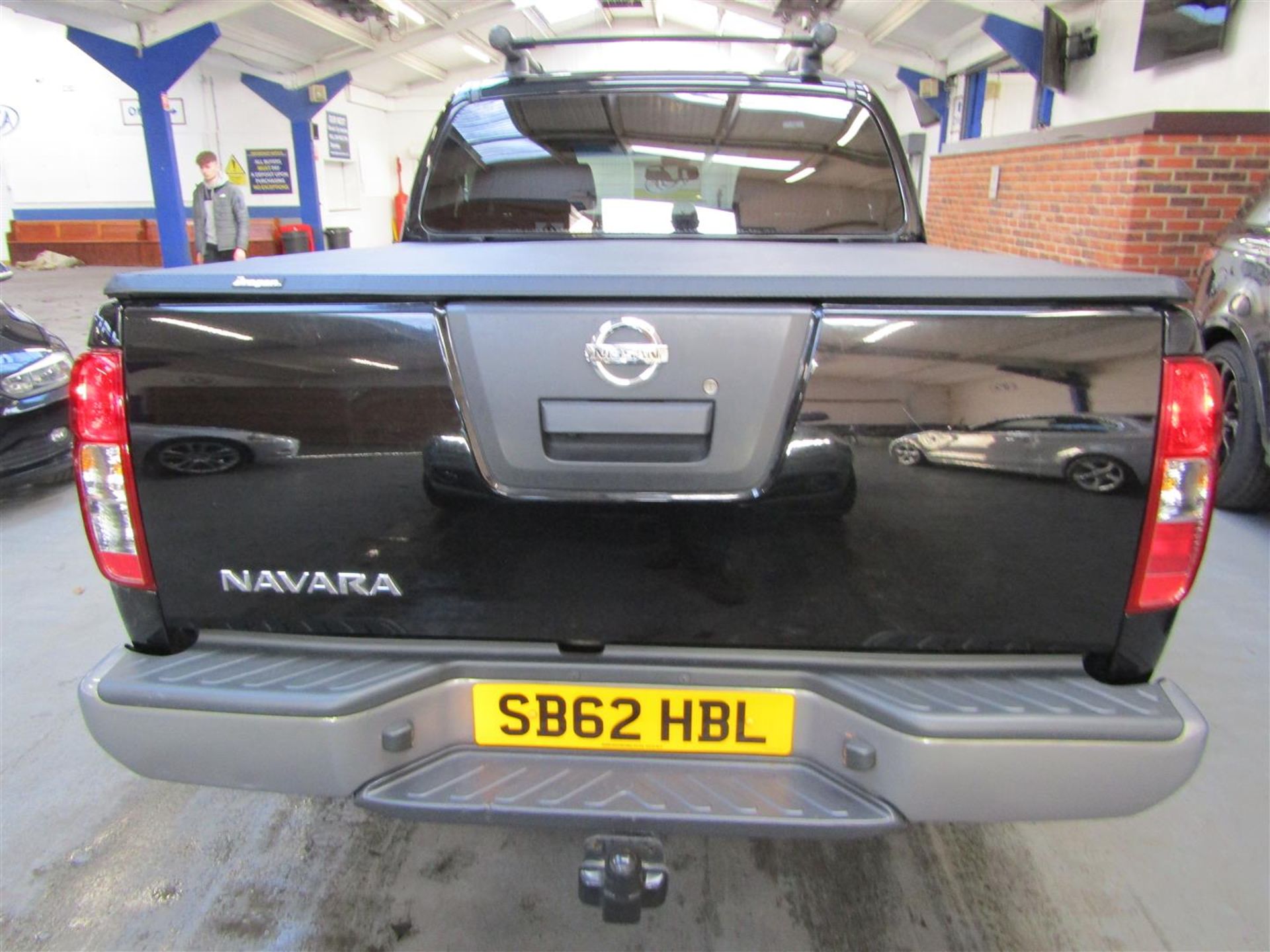 62 12 Nissan Navara Platinum DCI - Image 8 of 24