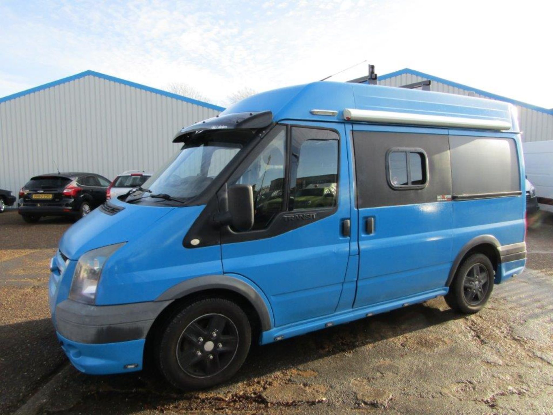 56 06 Ford Transit 130 T260S FWD