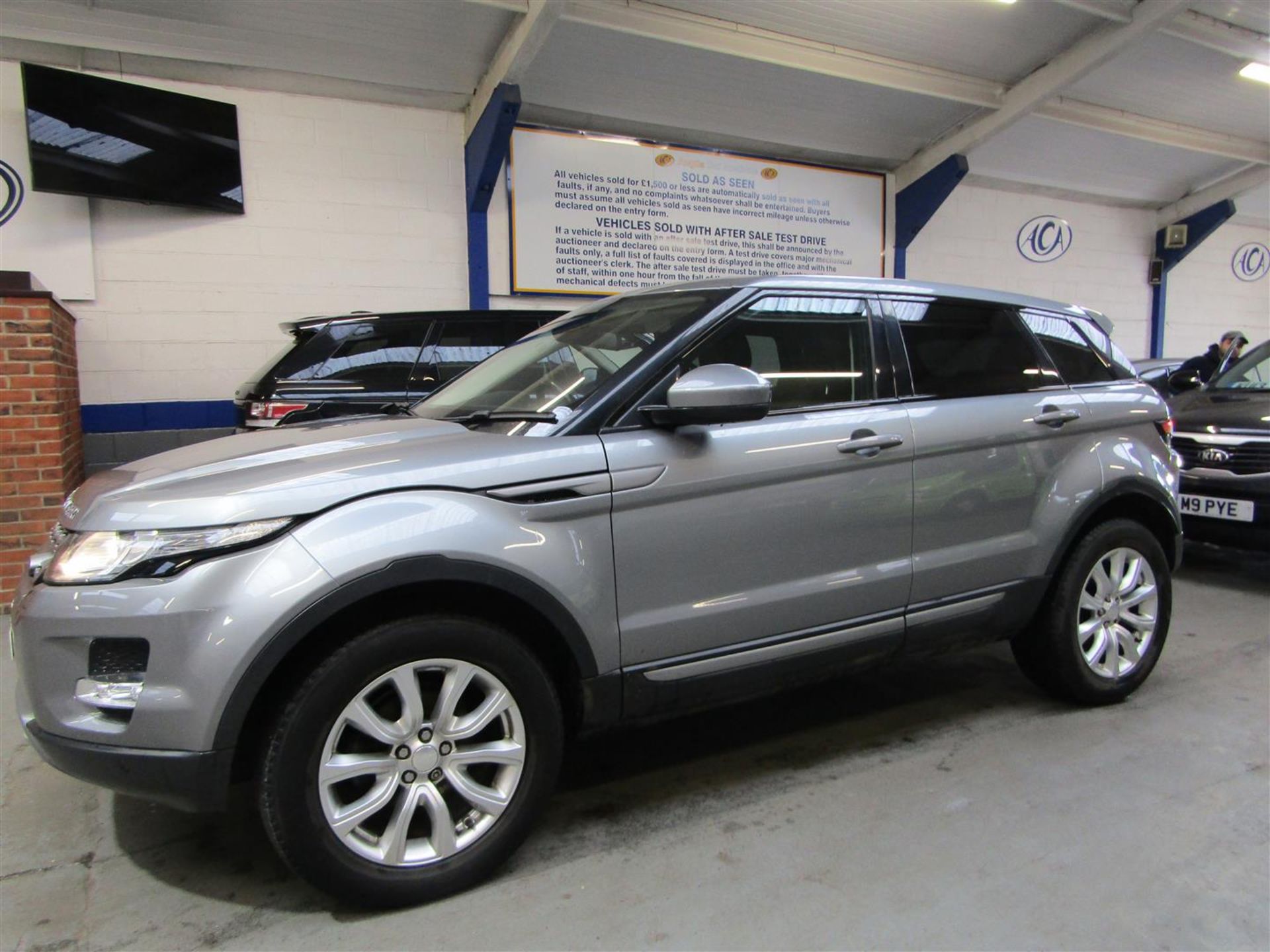 14 14 Rnage Rover Evoque Pure Tech