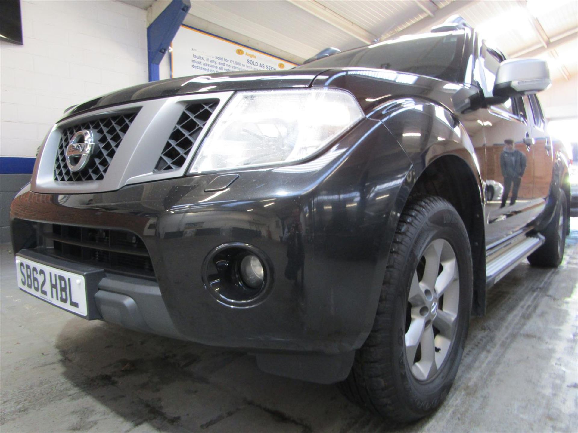 62 12 Nissan Navara Platinum DCI - Image 13 of 24