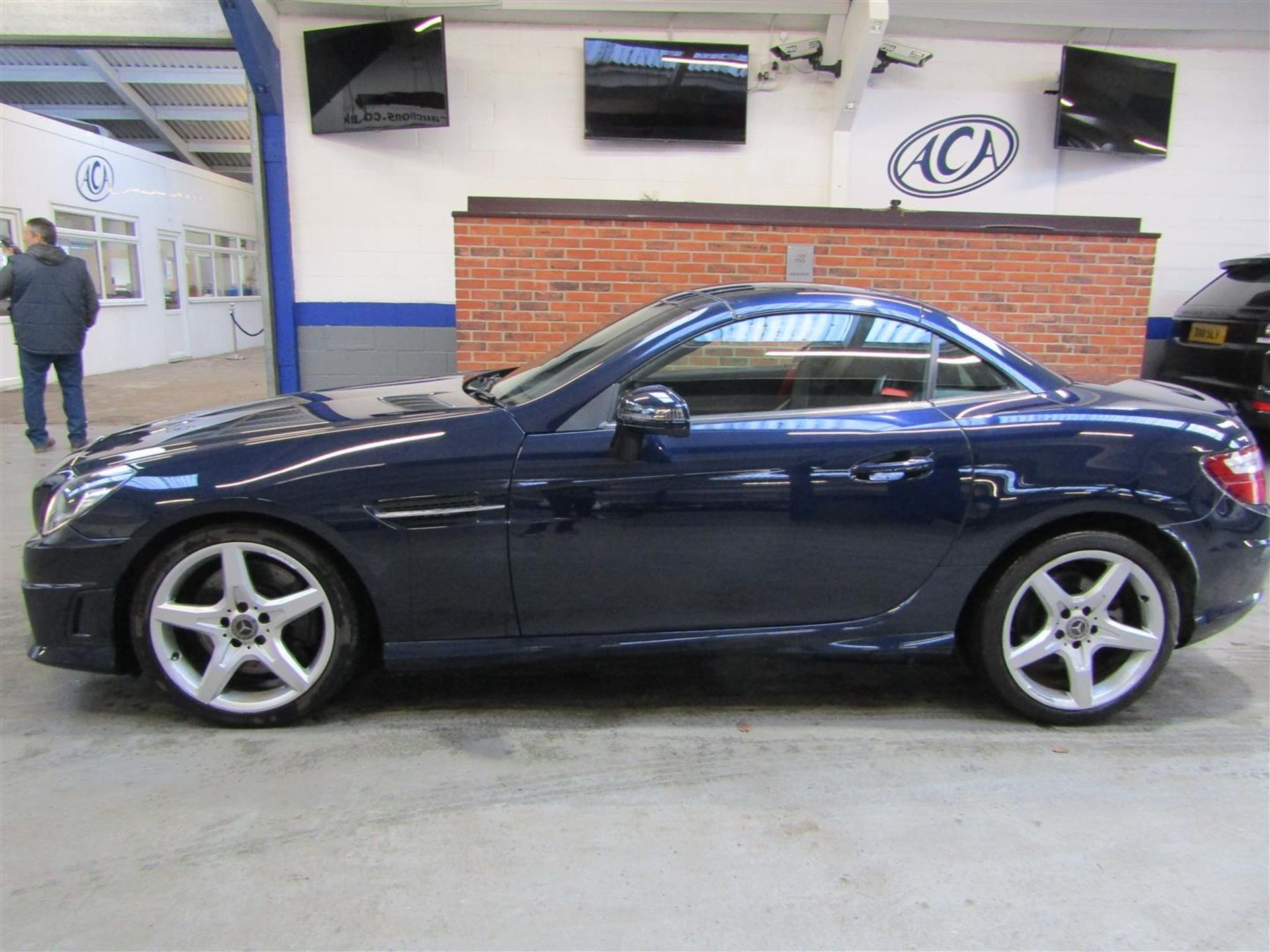 61 12 Mercedes SLK200 AMG Sport Blue - Image 4 of 17