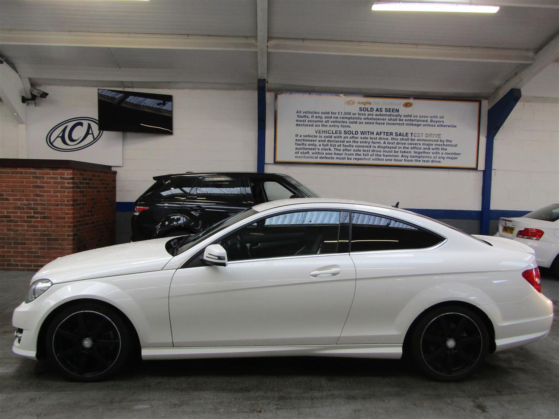 63 13 Mercedes C220 AMG Sport + CDI - Image 28 of 28