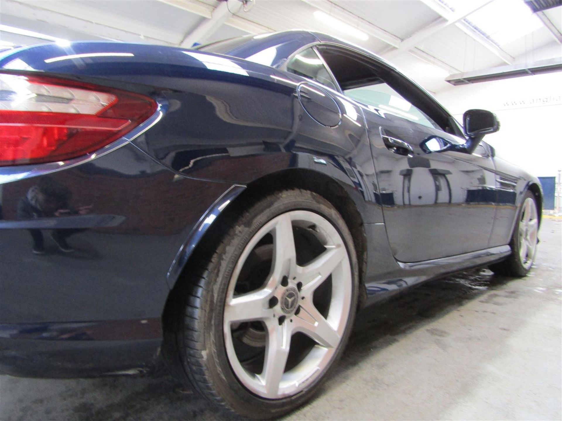 61 12 Mercedes SLK200 AMG Sport Blue - Image 11 of 17