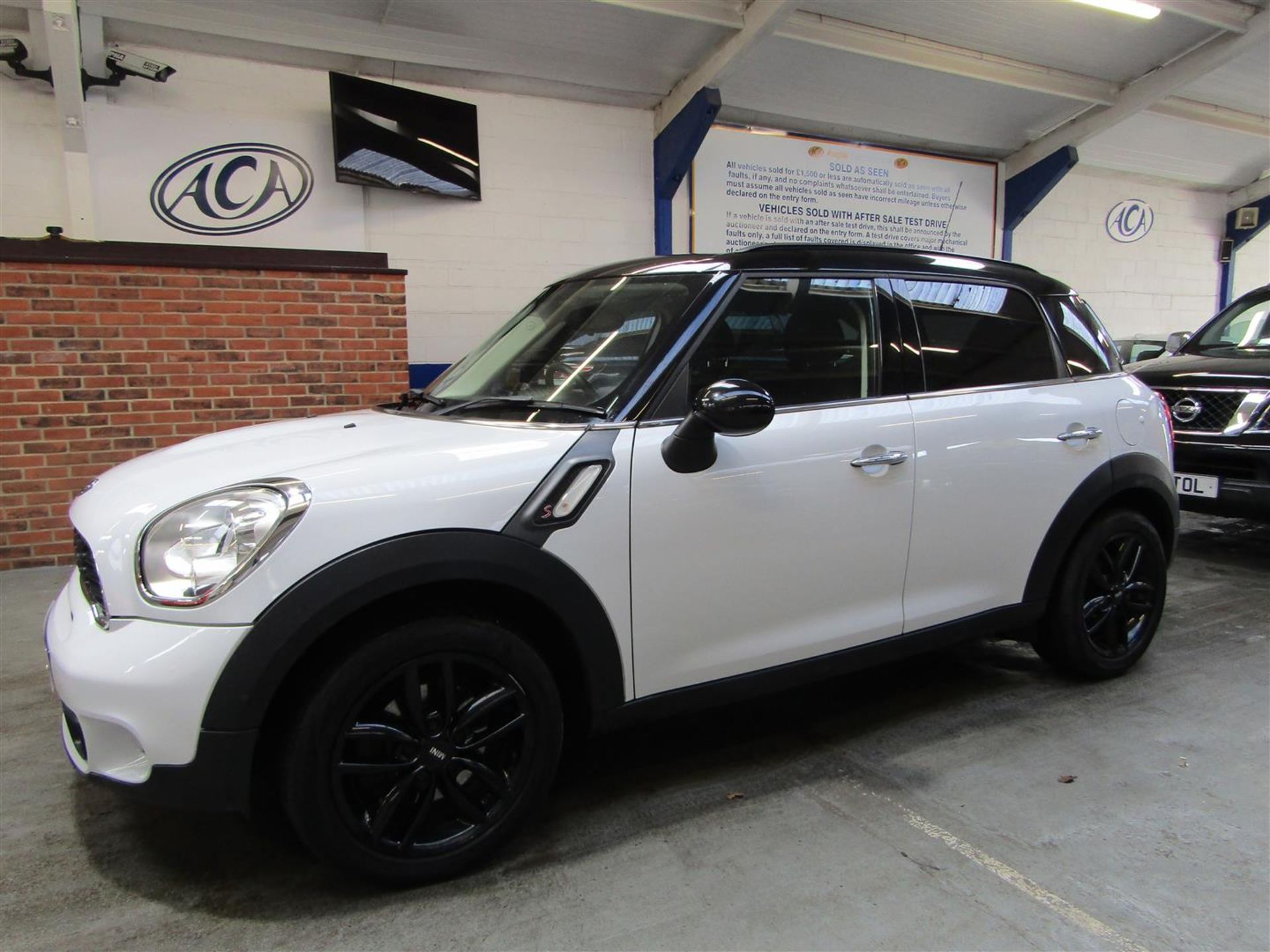 13 13 Mini Countryman Cooper SD