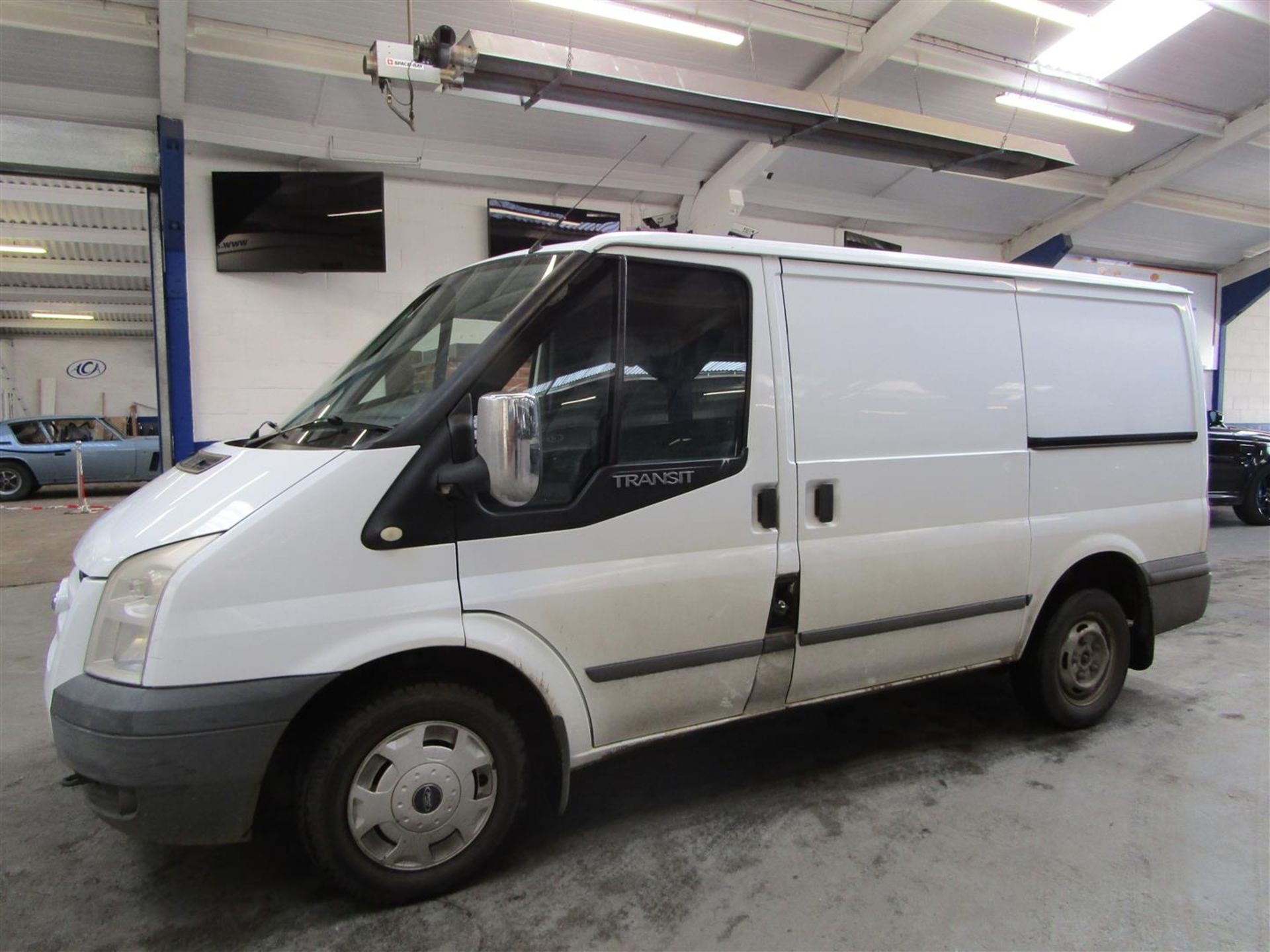 58 08 Ford Transit 85 T260M Trend