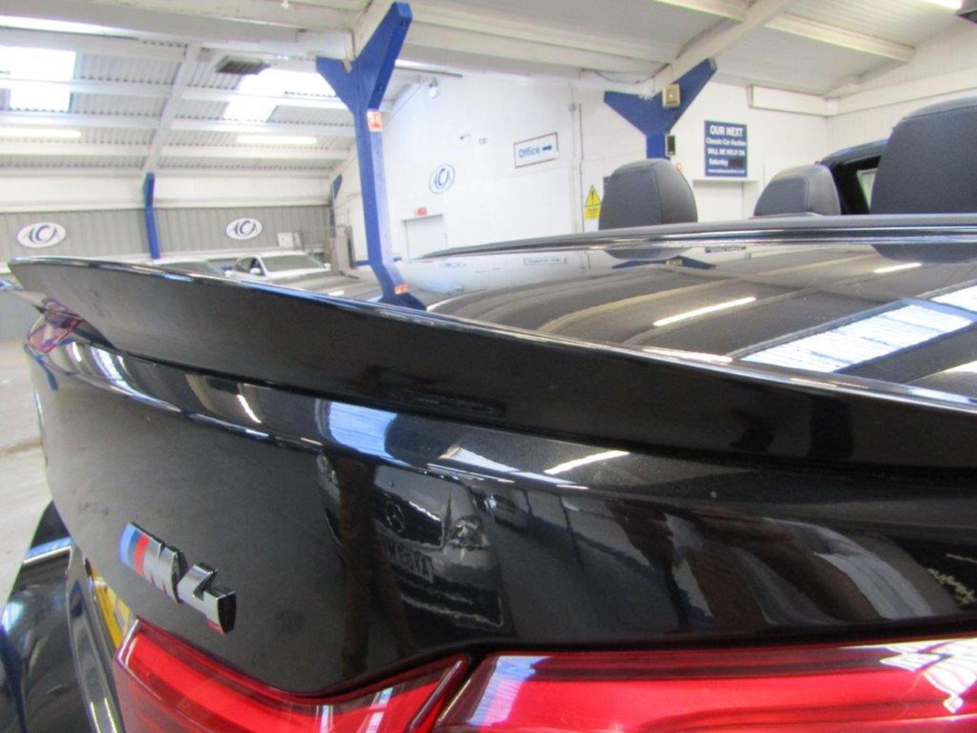 67 17 BMW M4 Convertible - Image 35 of 40
