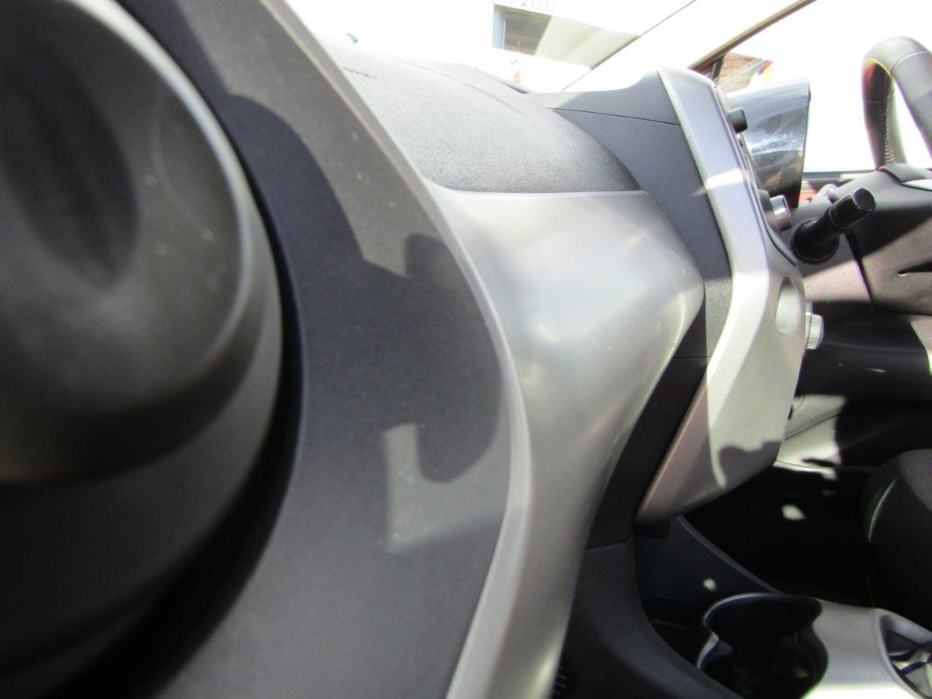 17 17 Toyota Aygo X-Play VVT-I - Image 20 of 22