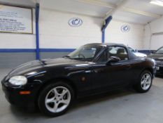 04 04 Mazda MX-5